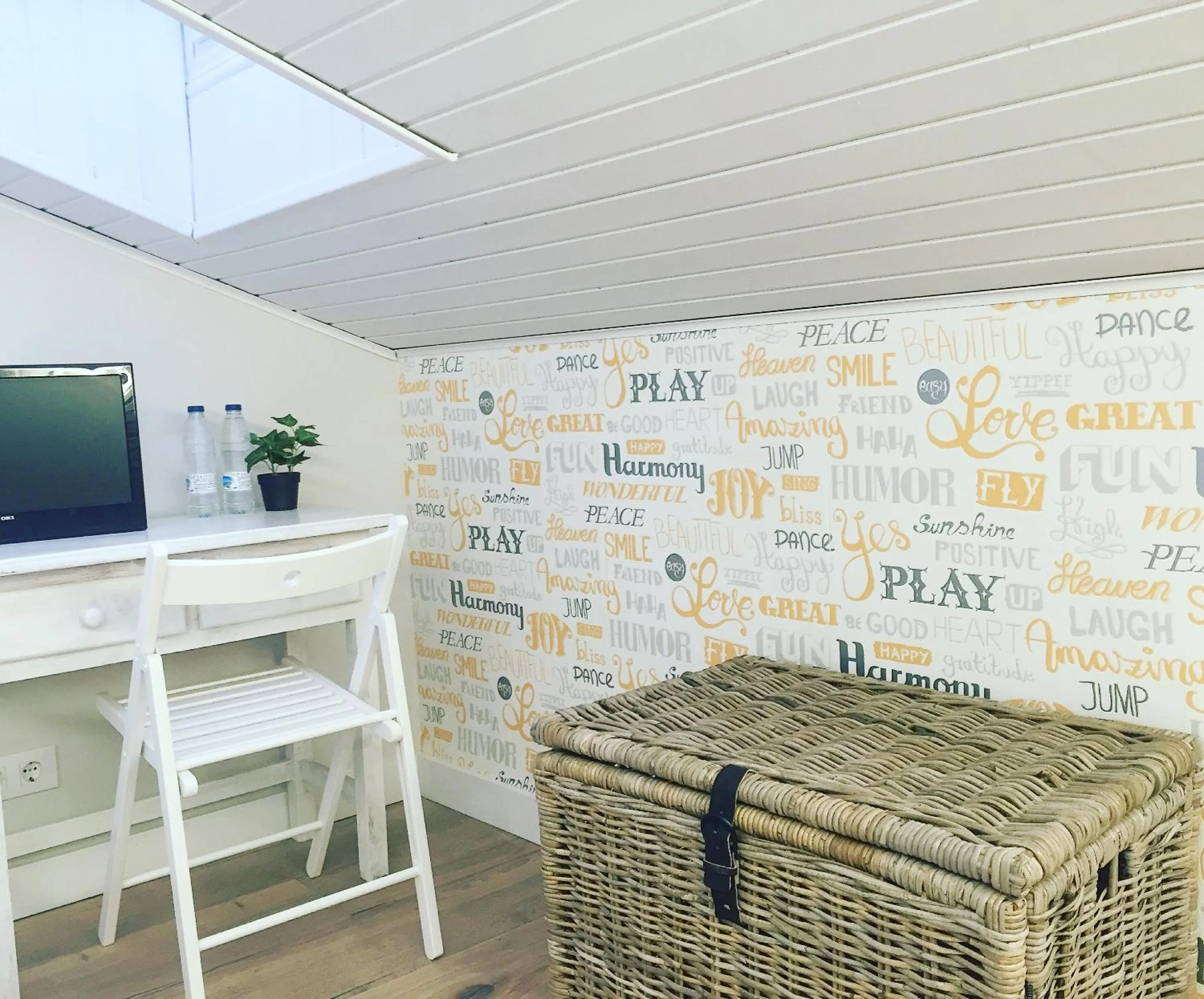 Decorative detail in Le Vintage