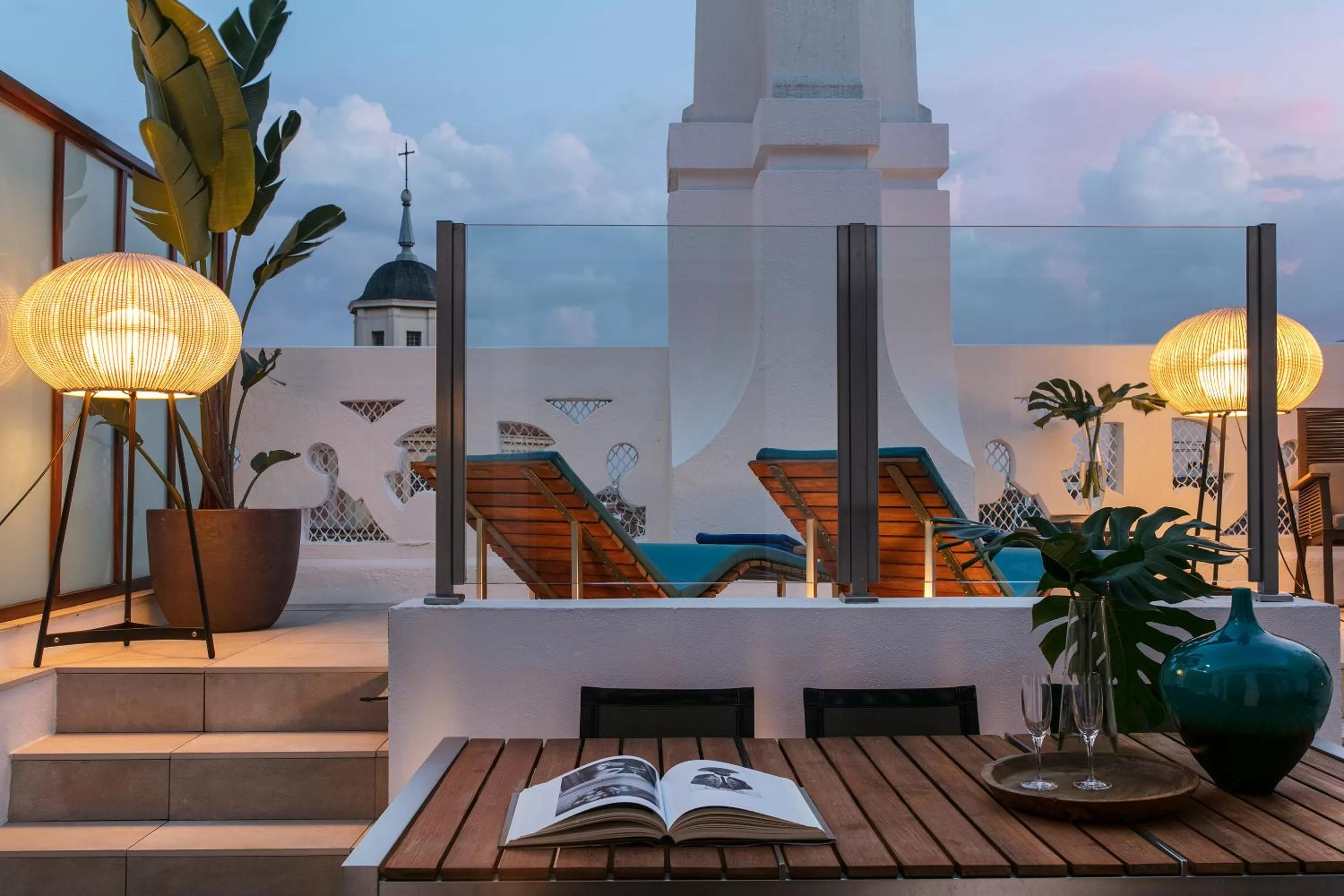 Decorative detail in ME Madrid Reina Victoria by Meliá