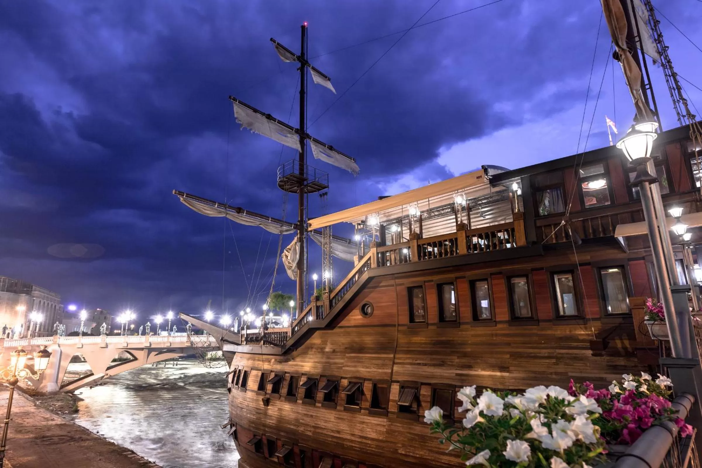 Facade/entrance in Hotel Senigallia