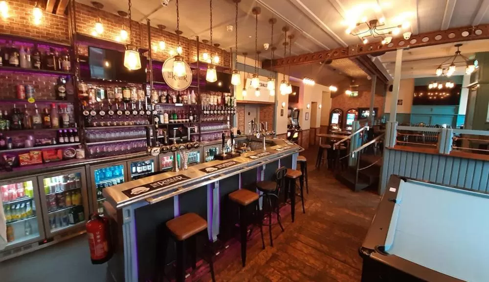 Alcoholic drinks in Falcon's Nest Hotel