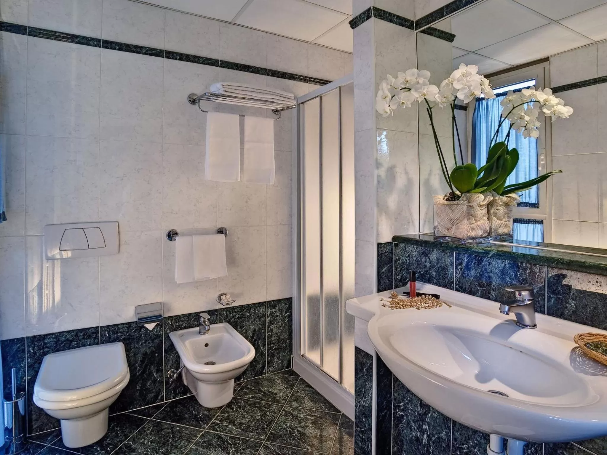 Shower in Hotel Eliseo Terme