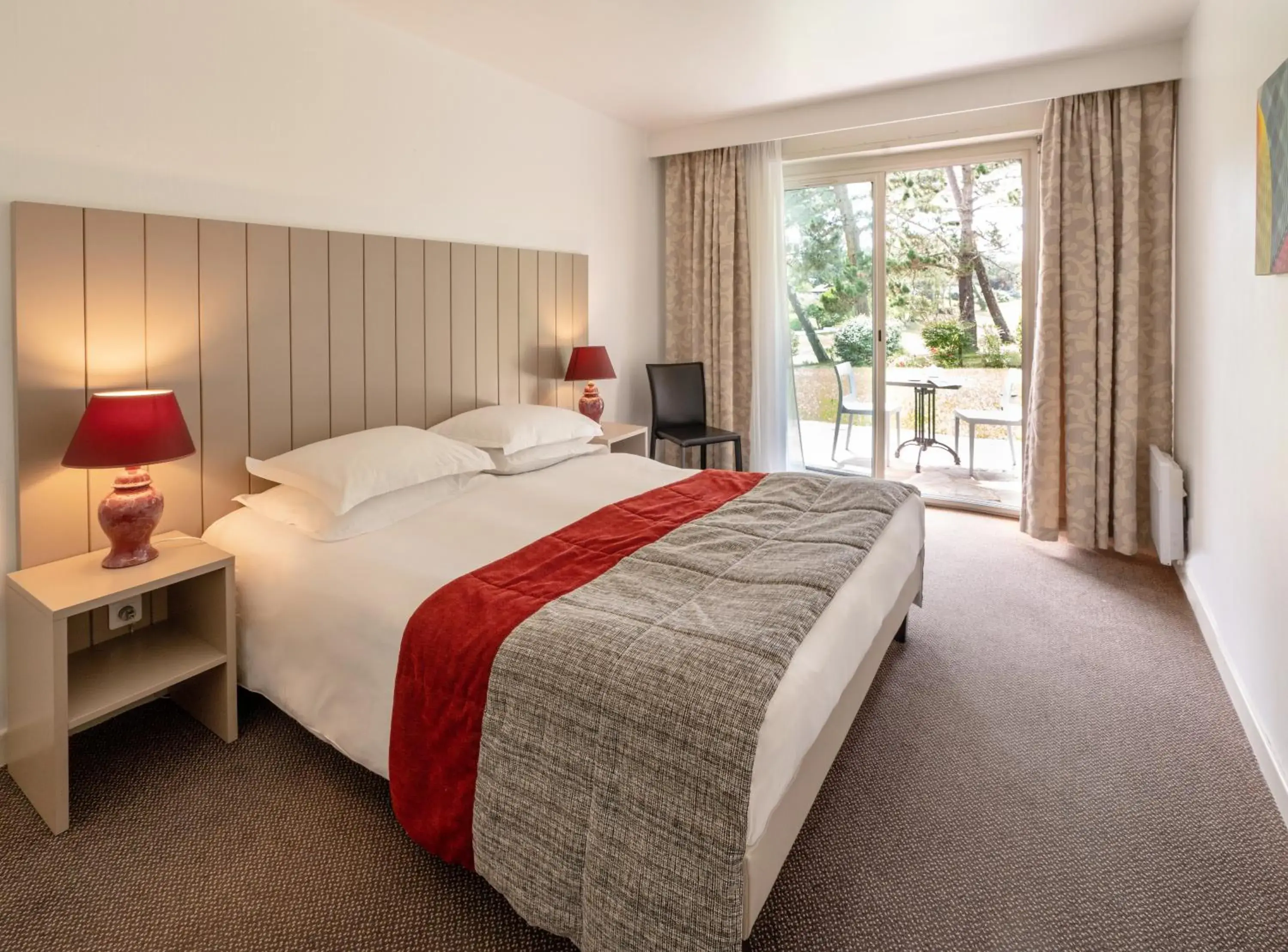 Residence Superior Triple Room in Hôtel et Résidence de Chiberta et du Golf Residence Superior Triple Room in Hôtel et Résidence de Chiberta et du Golf