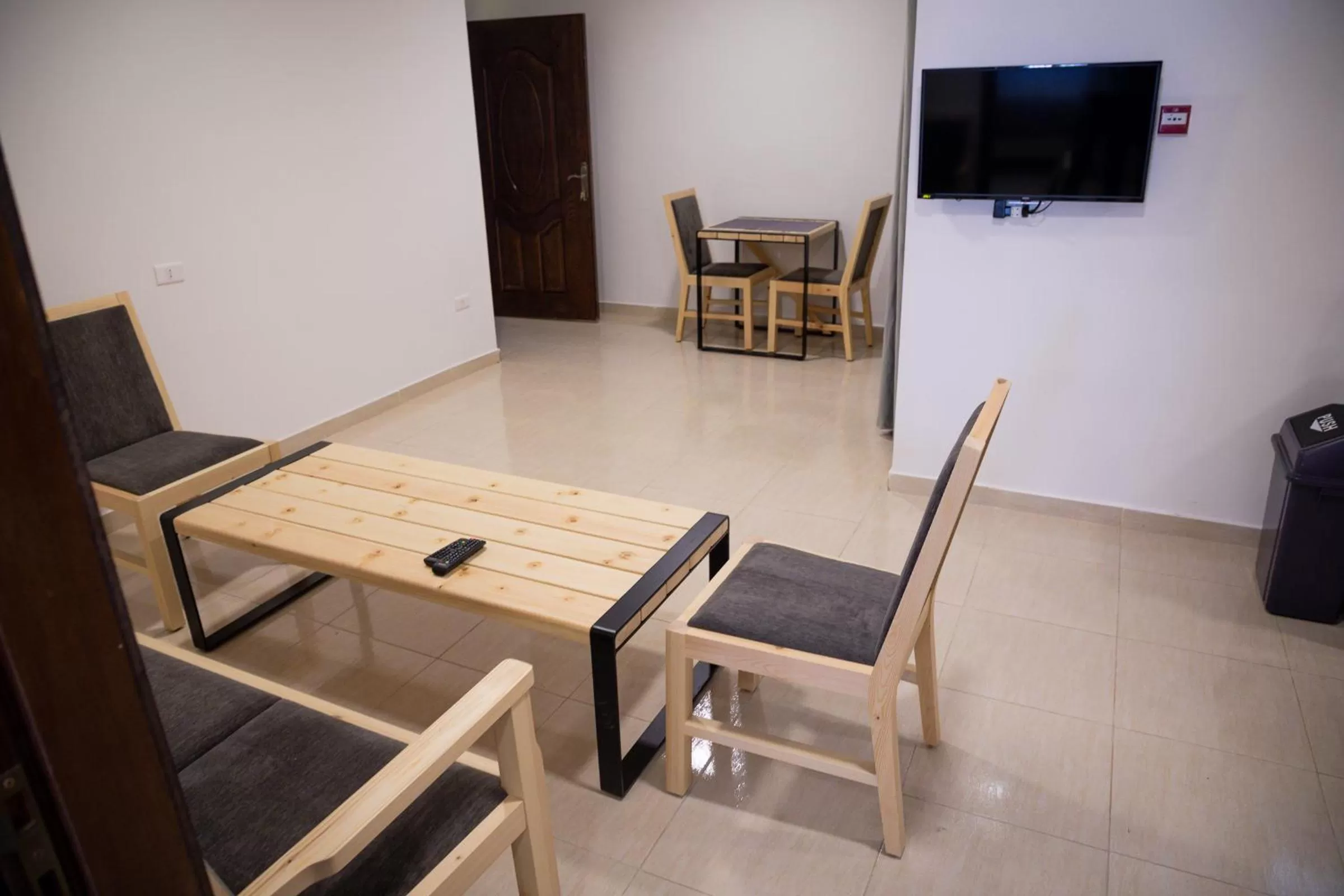 Communal lounge/ TV room in Dali House