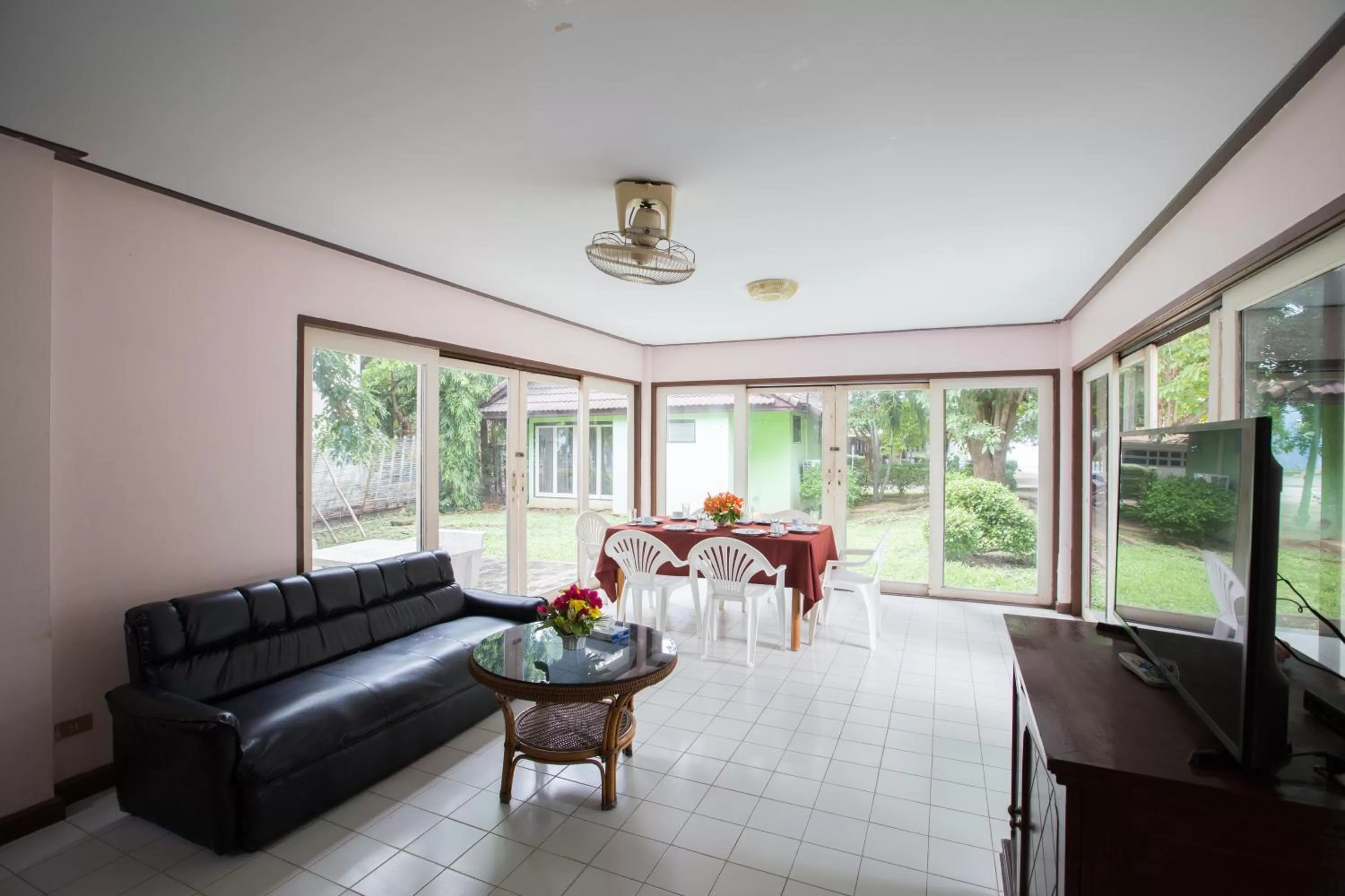 Living room in Eurasia Cha-Am Lagoon