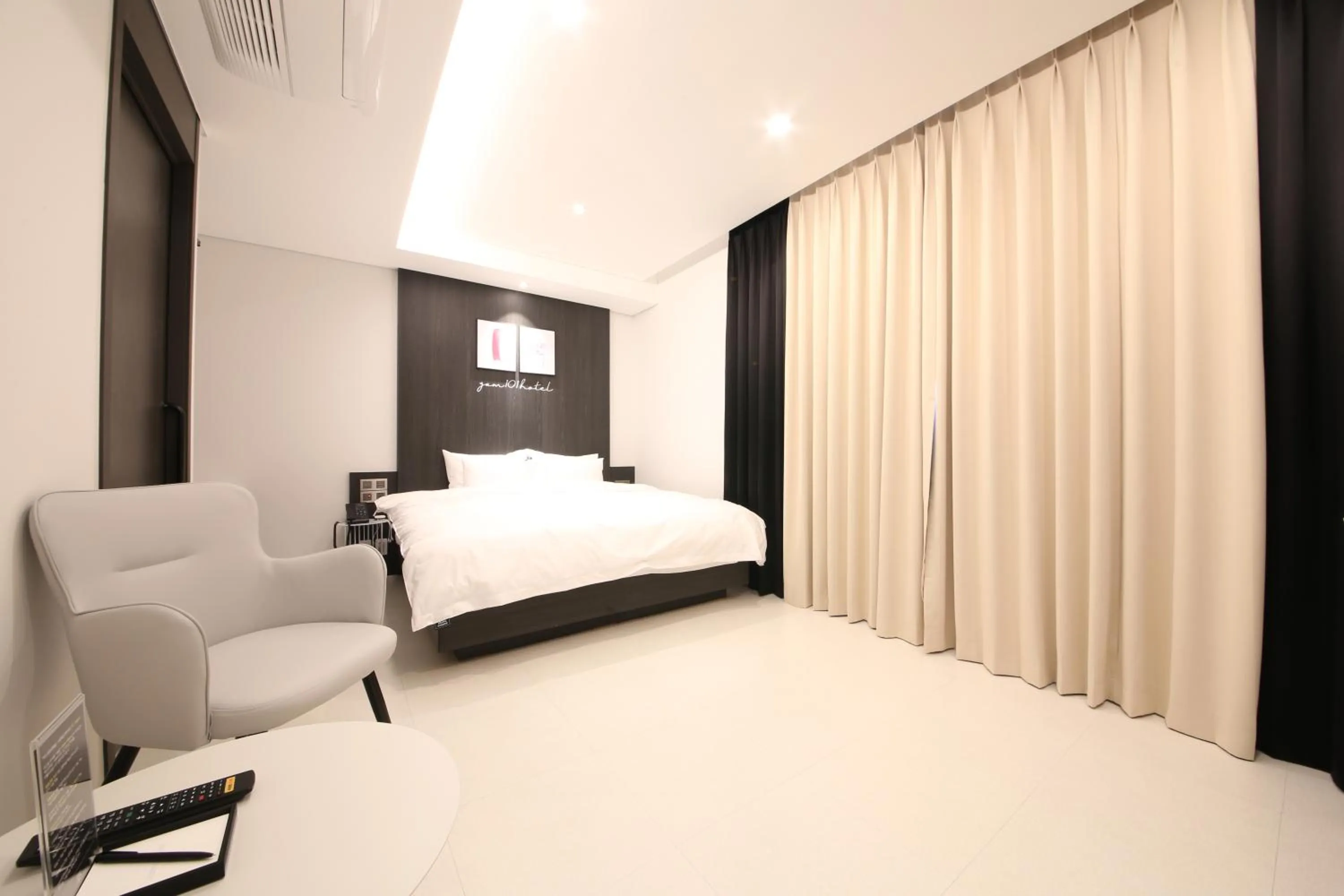 Bedroom, Bed in Zam101Hotel