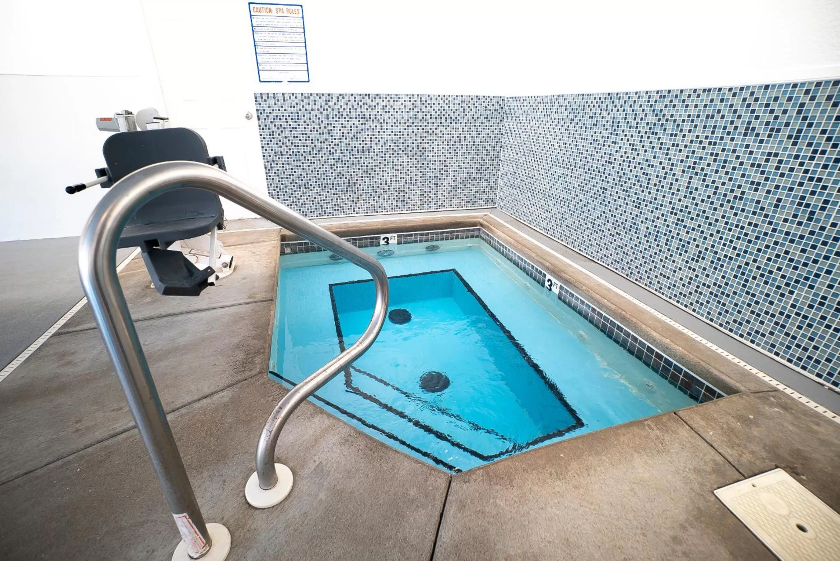 Swimming pool in The Stone Castle Hotel & Conference Center