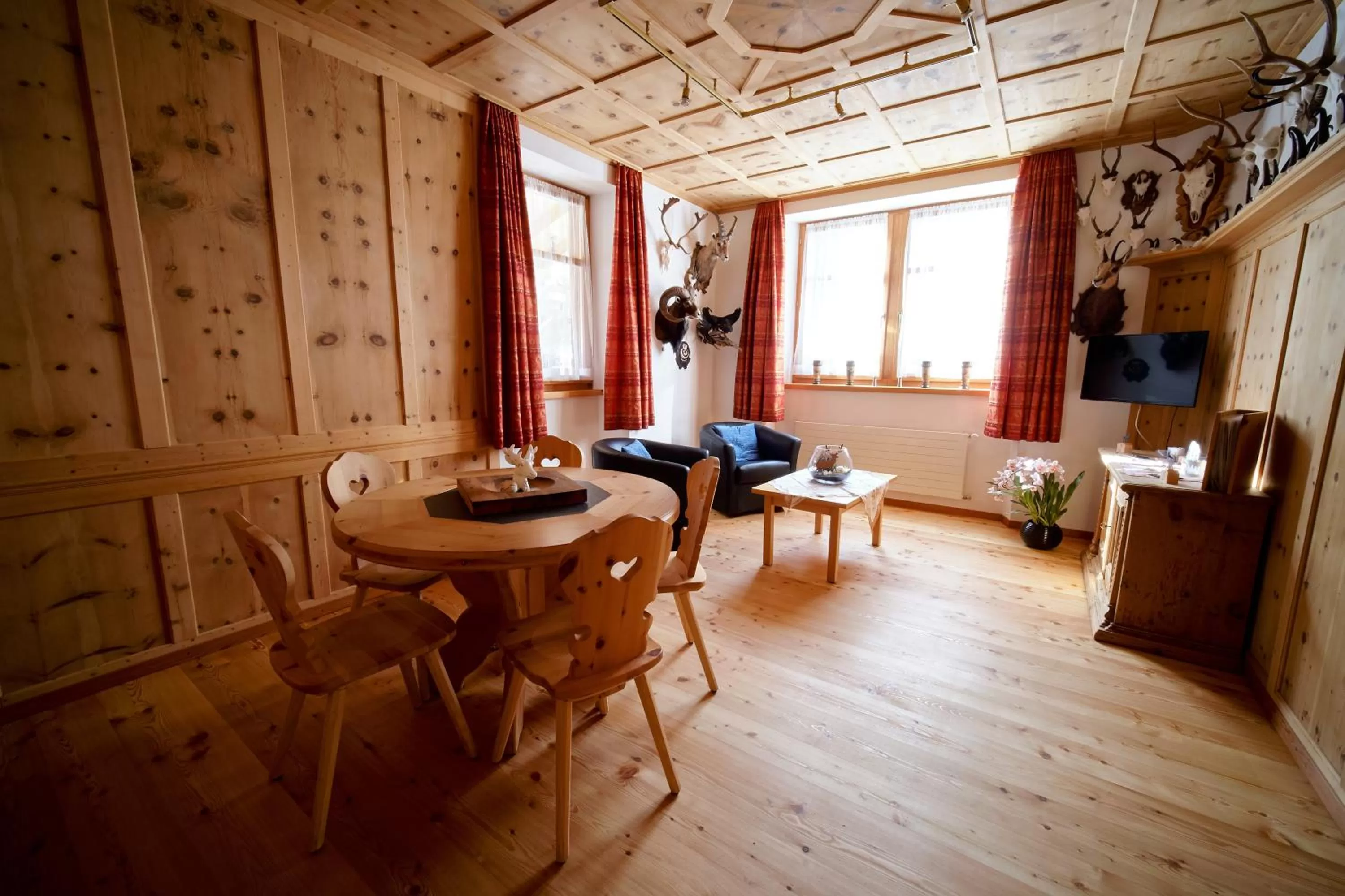 Dining Area in Garni Alpenrose - Grusaida