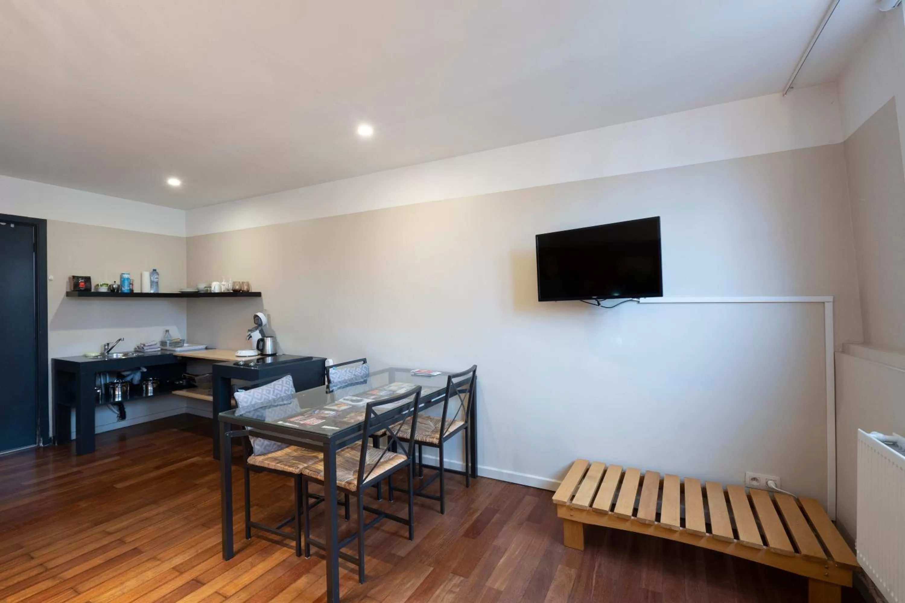 Bedroom, Dining Area in Because the Night city lodge