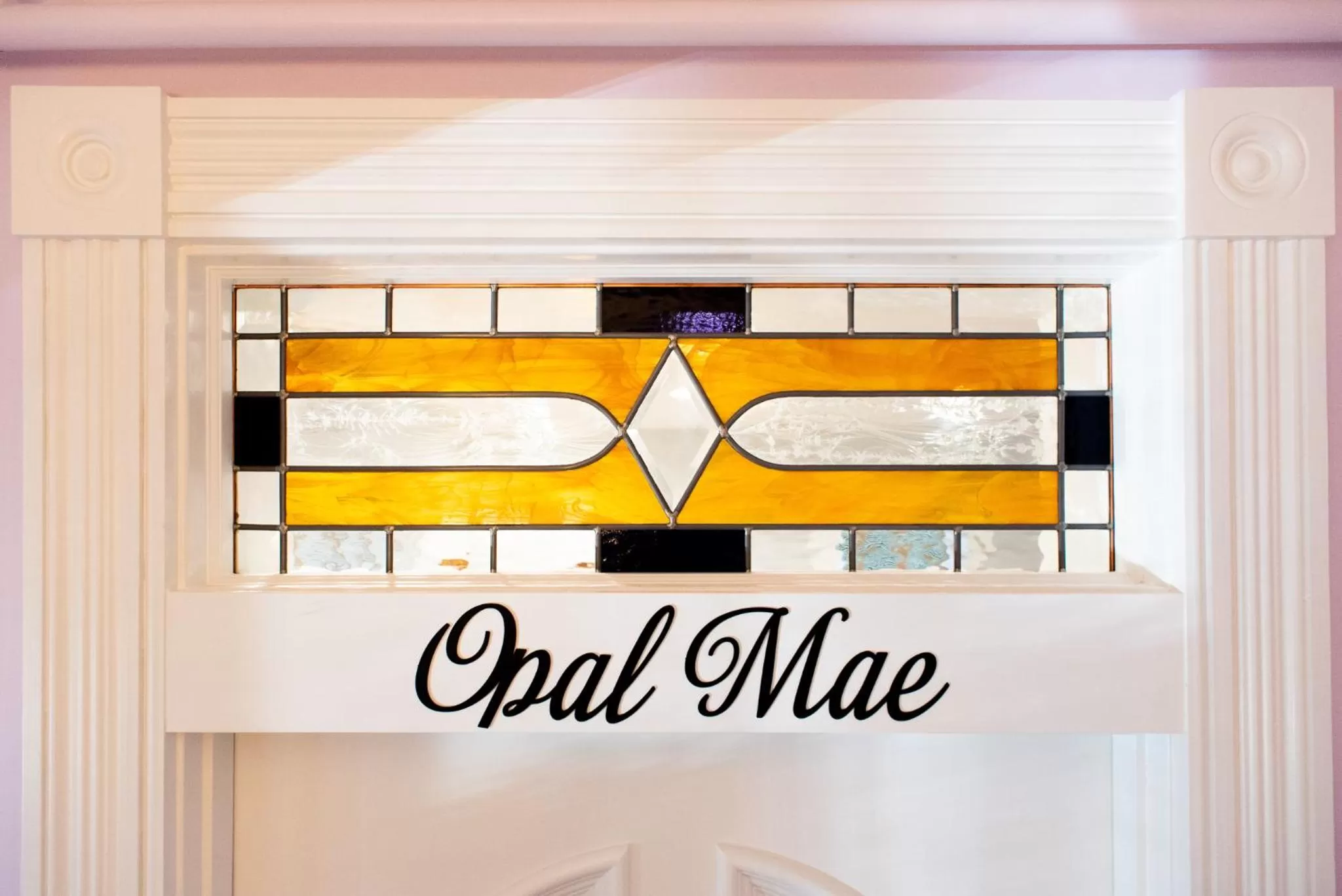 Deluxe Queen Suite in Washington Street Quarters