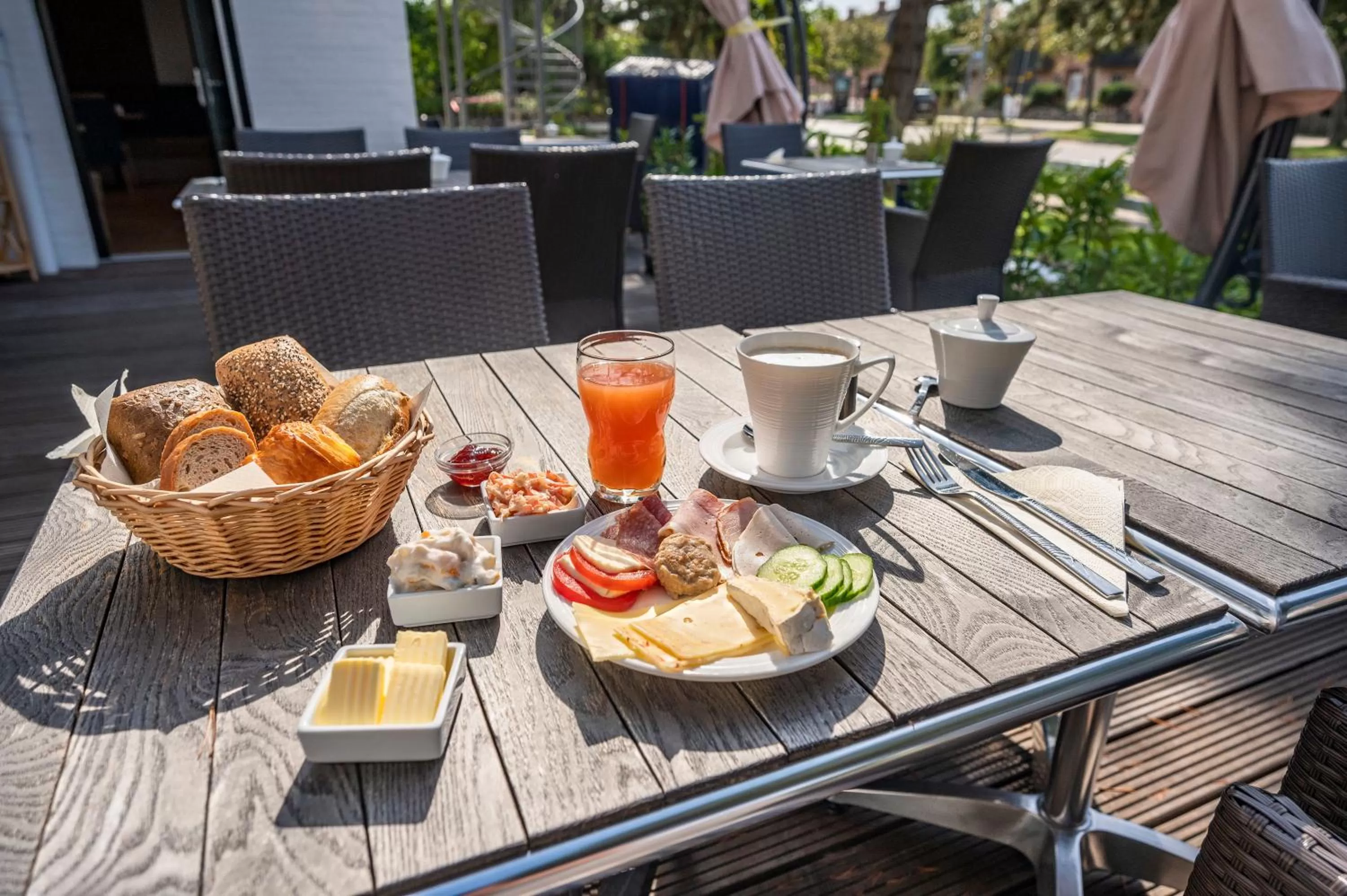 Garden, Restaurant/Places to Eat in Hotel Das kleine Glück - Adults Only