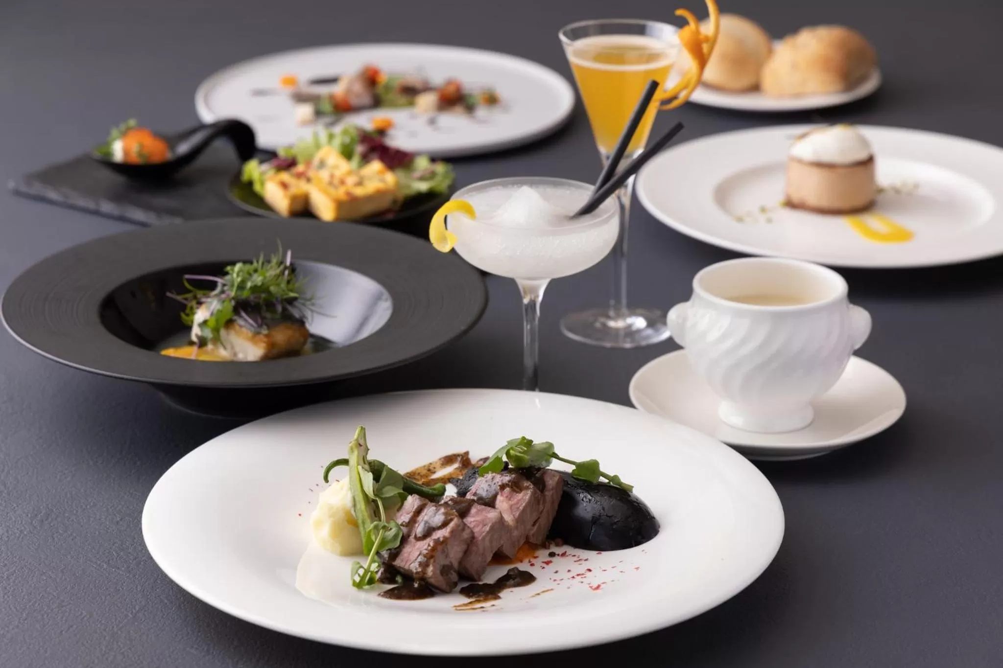 Restaurant/places to eat in ANA Crowne Plaza Toyama by IHG