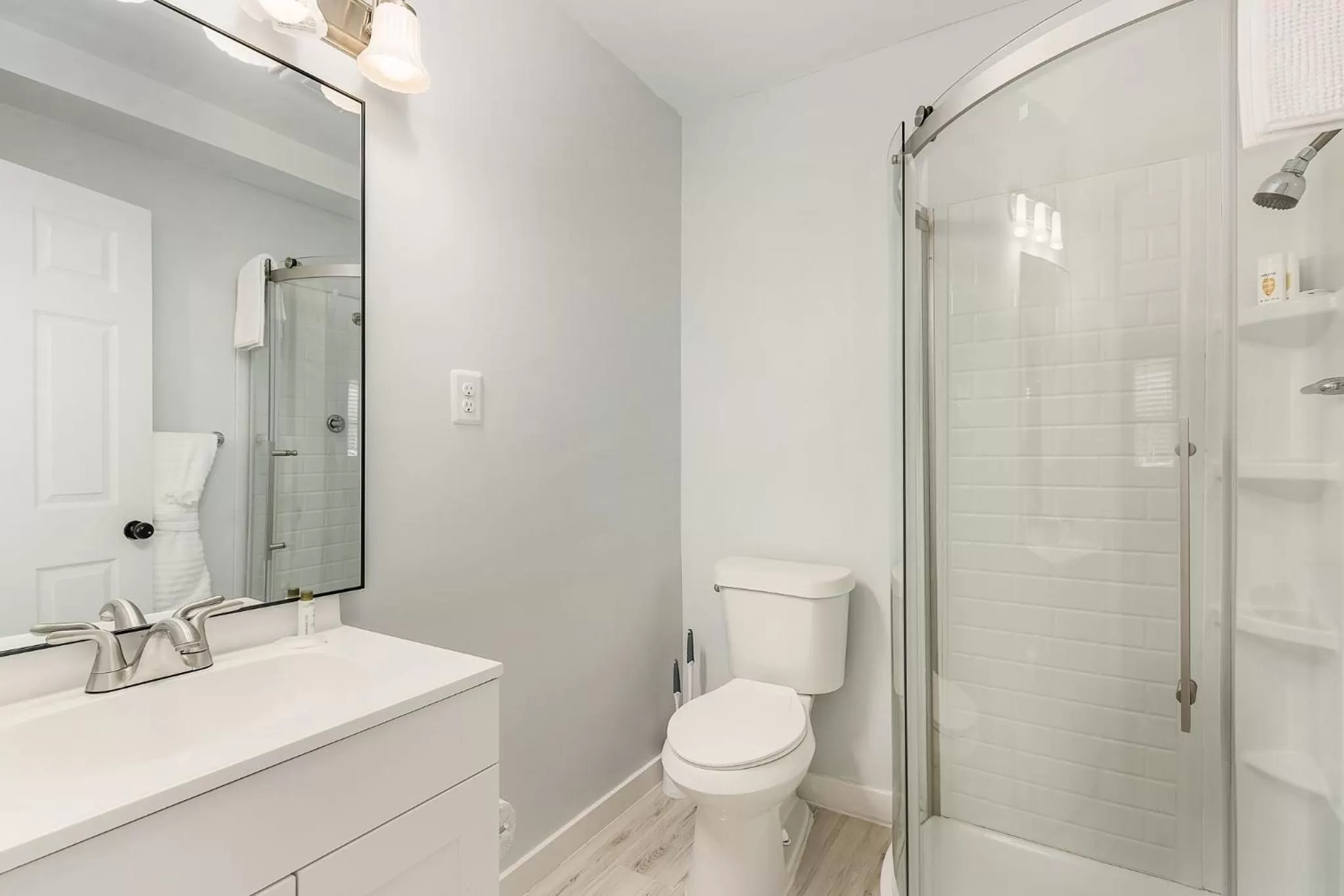 Bathroom in Matlacha on Shoreview