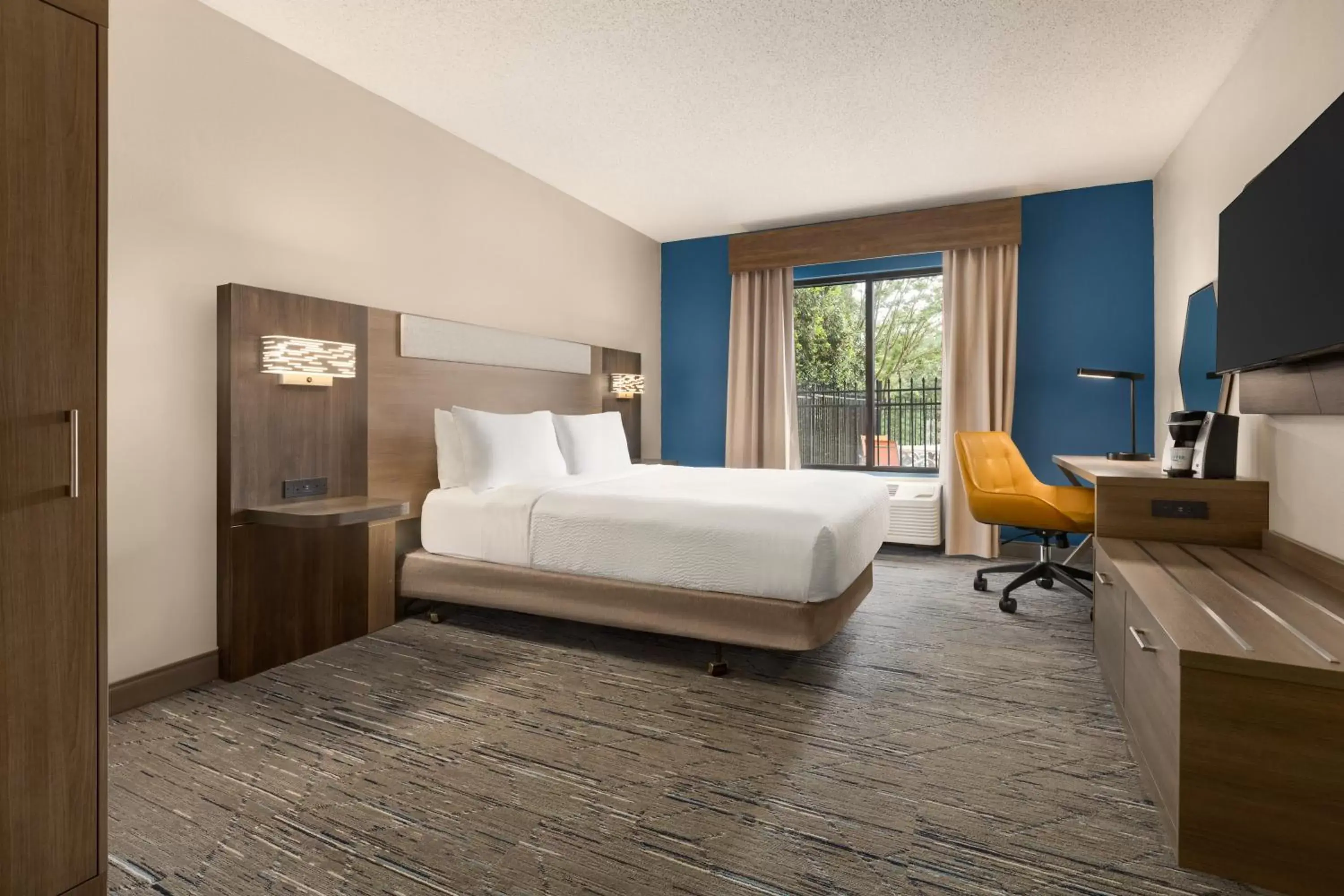 Holiday Inn Express & Suites Greenville-Downtown by IHG Holiday Inn Express & Suites Greenville-Downtown by IHG