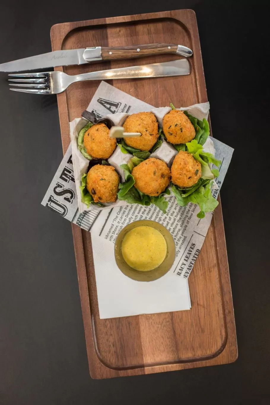 Communal lounge/ TV room in Ibis Mackay