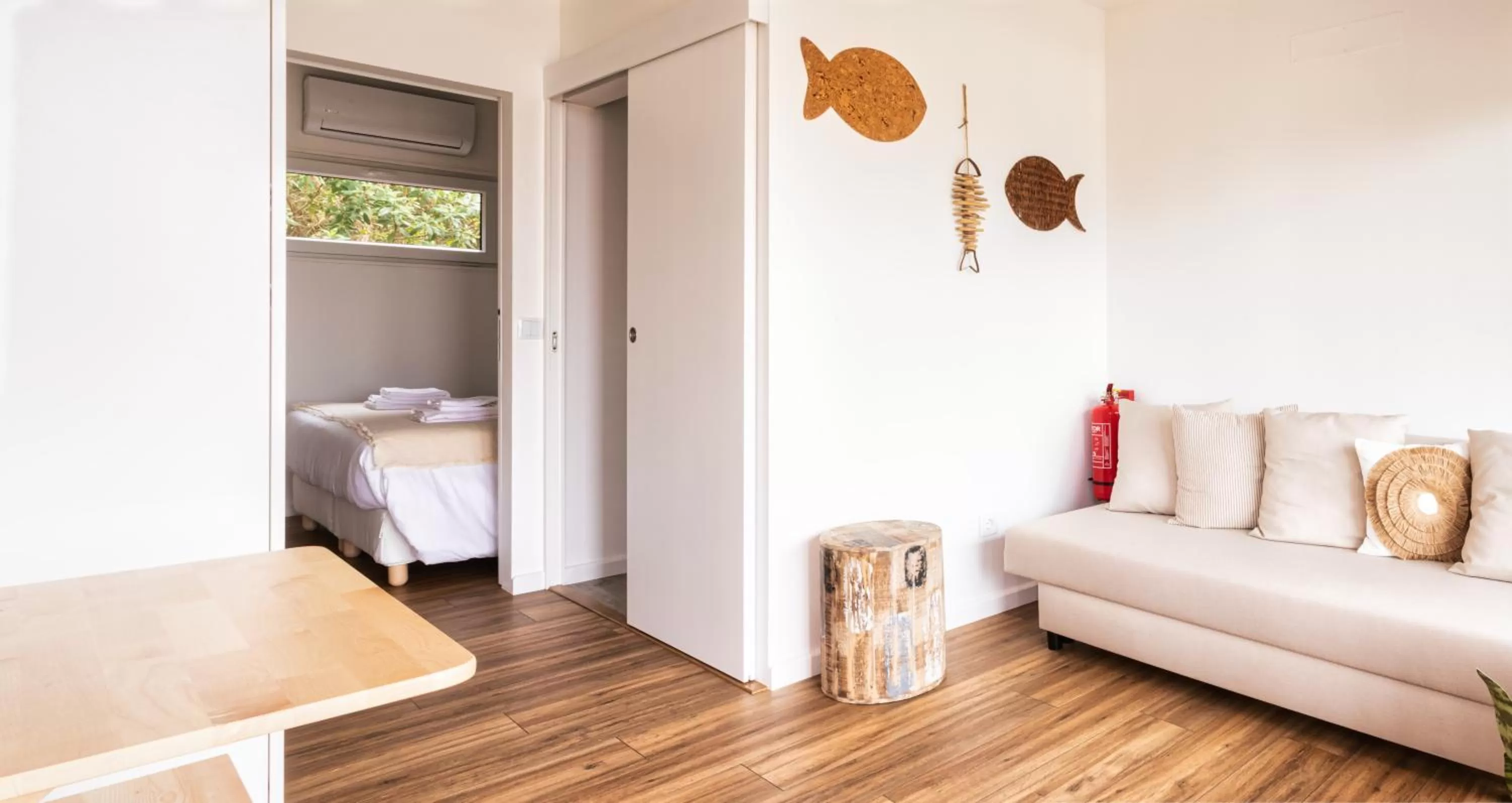 Living room, Bed in Azen Cool House