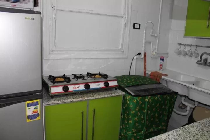 Coffee/tea facilities, Kitchen/Kitchenette in Hostel Sunset Down town