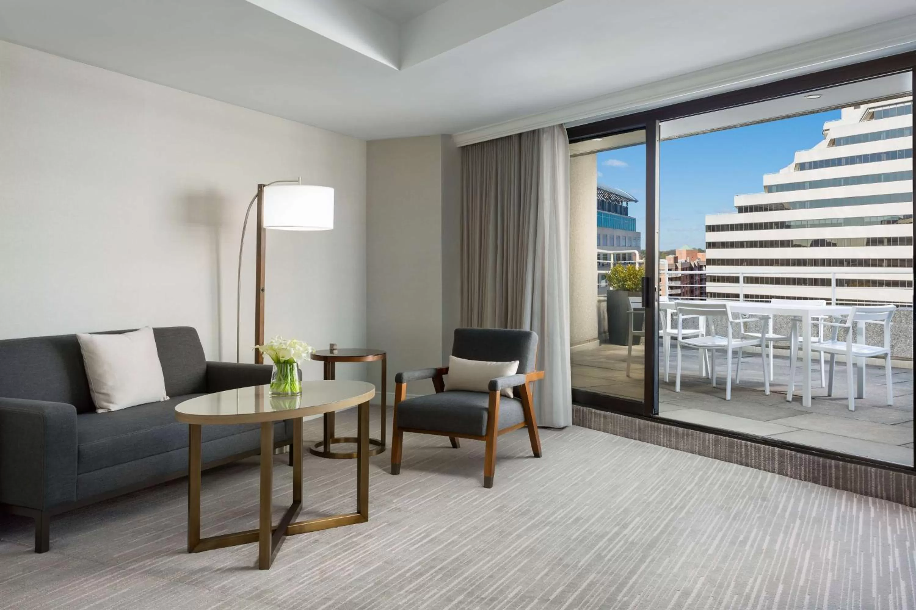 Photo of the whole room in Hyatt Regency Bethesda near Washington D.C.