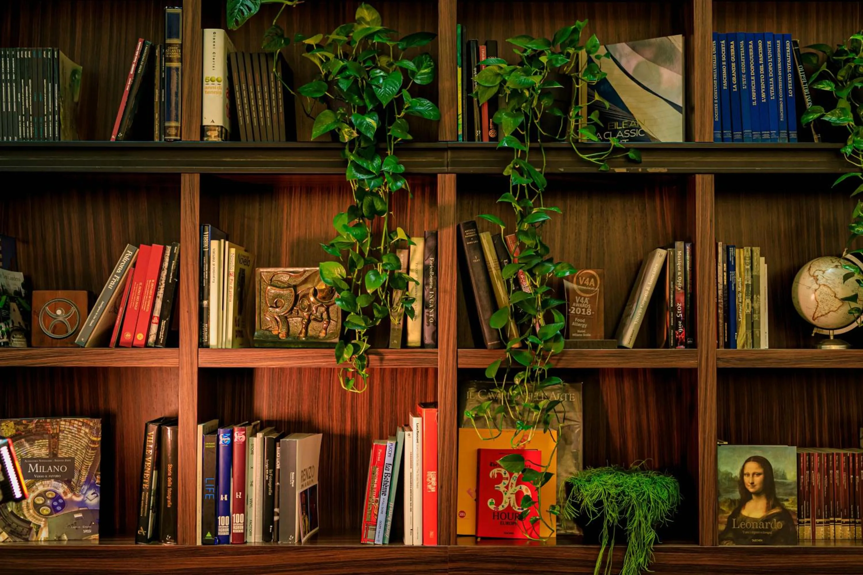 Restaurant/places to eat in Hotel Milano Scala