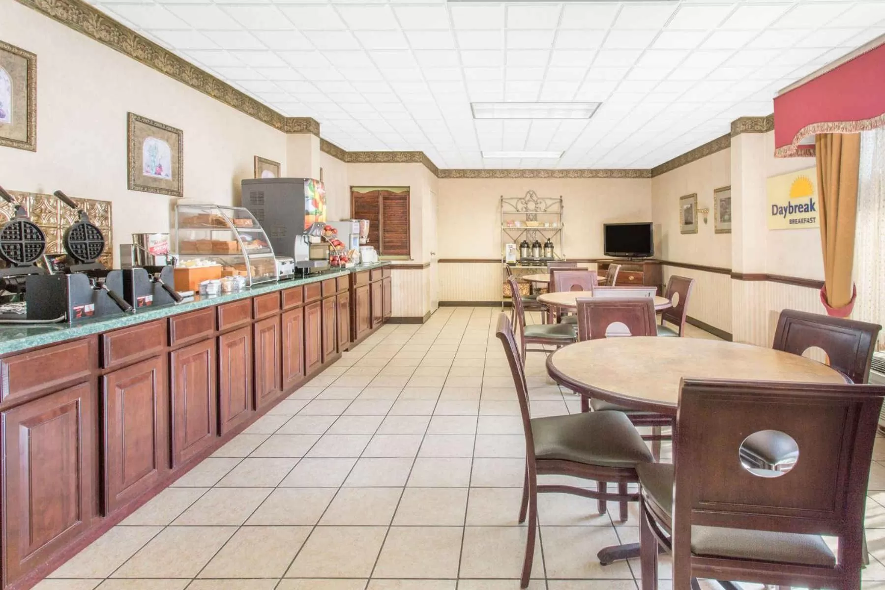 Continental breakfast in Days Inn by Wyndham Princeton