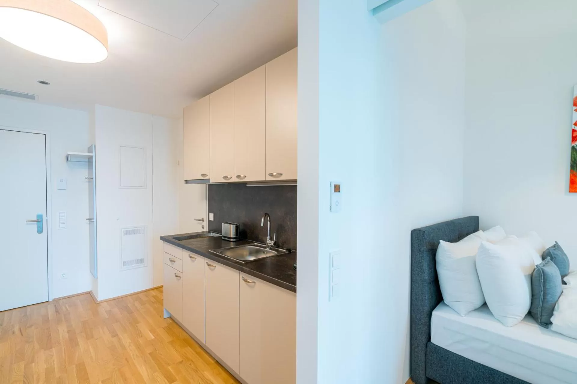 Vienna Residence, Marina Tower - Danube