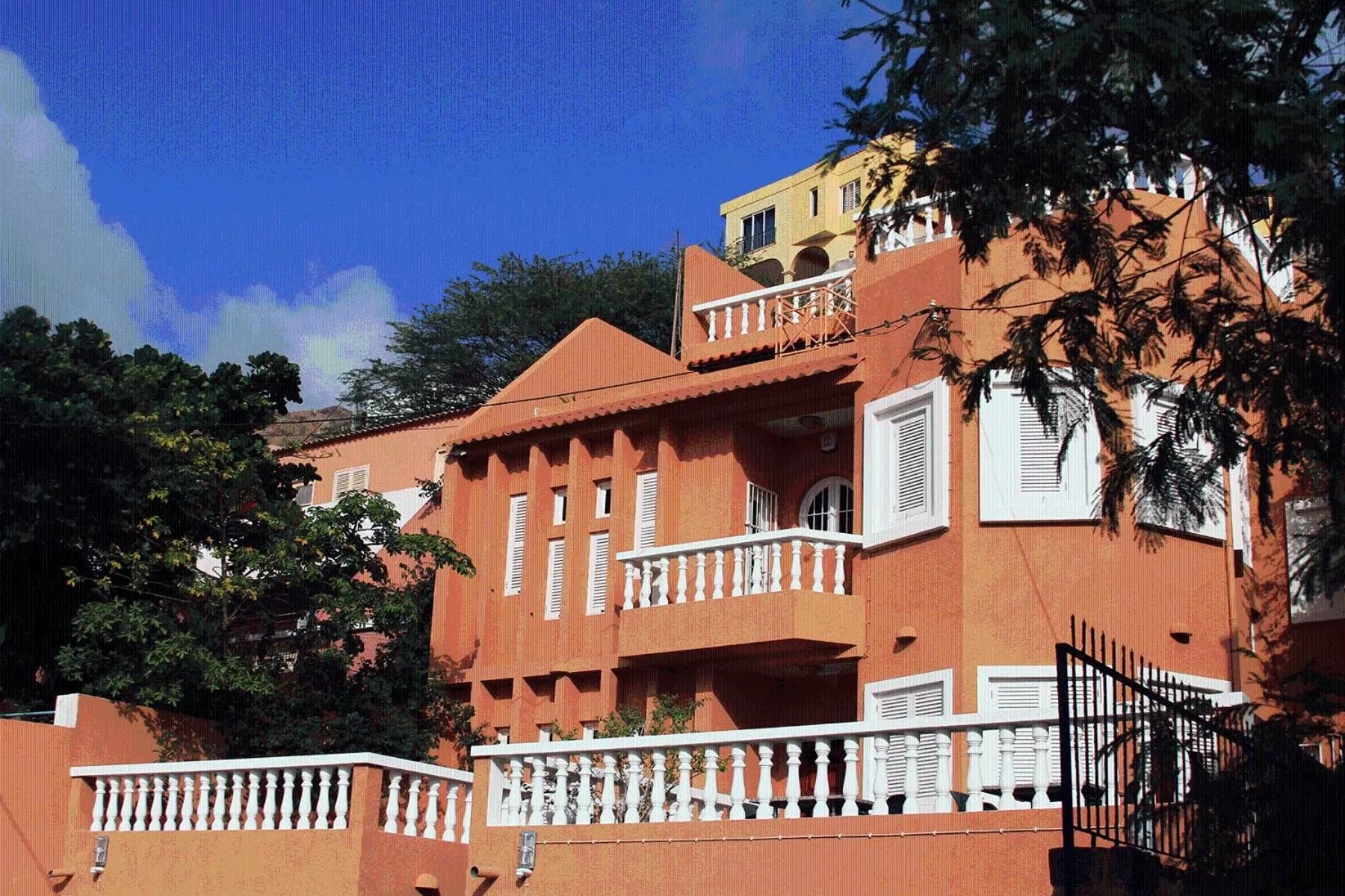 Property Building in Vila Mira Mar