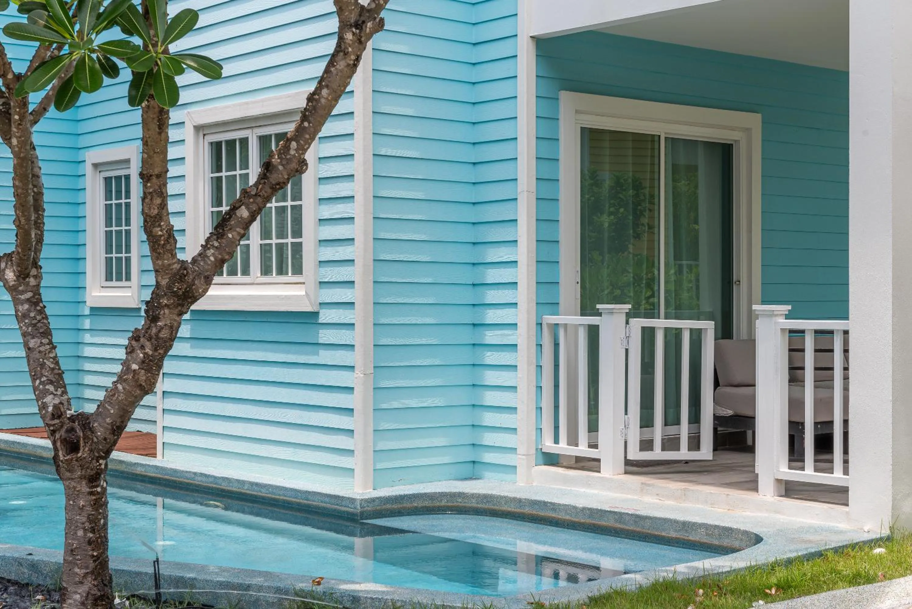 Property building in Peggy's Cove Resort