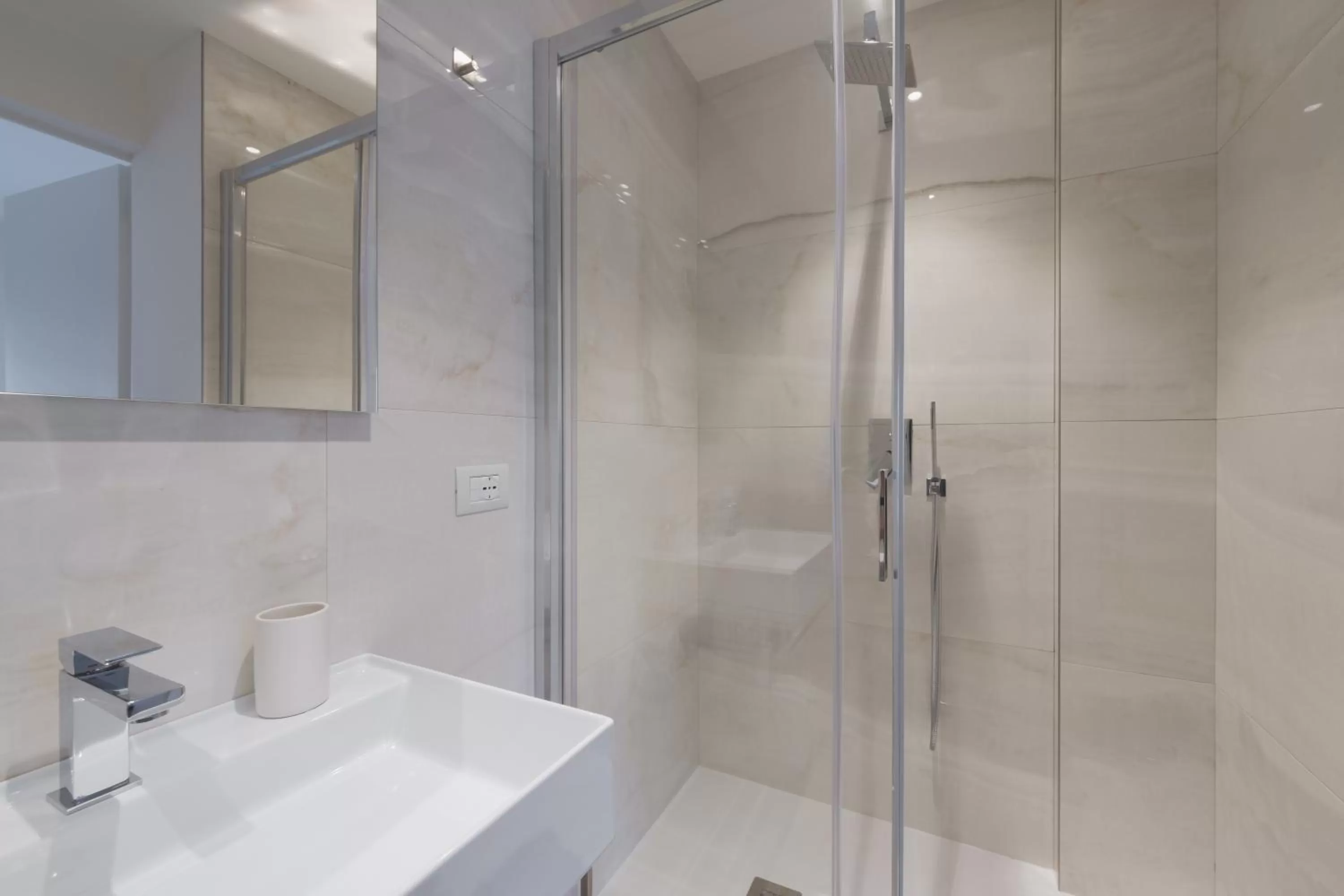 Bathroom in Supernova