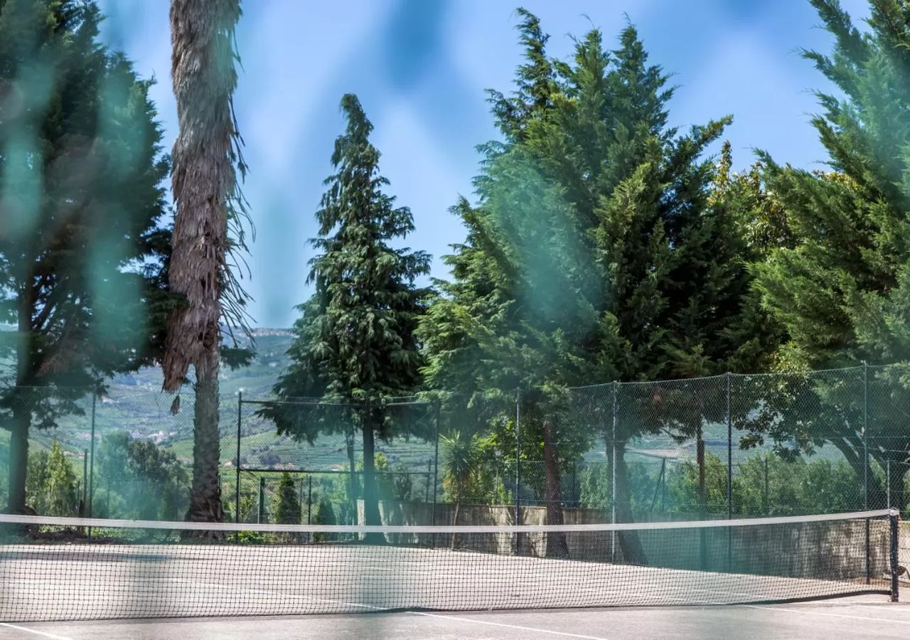 Tennis court in Hotel Columbano