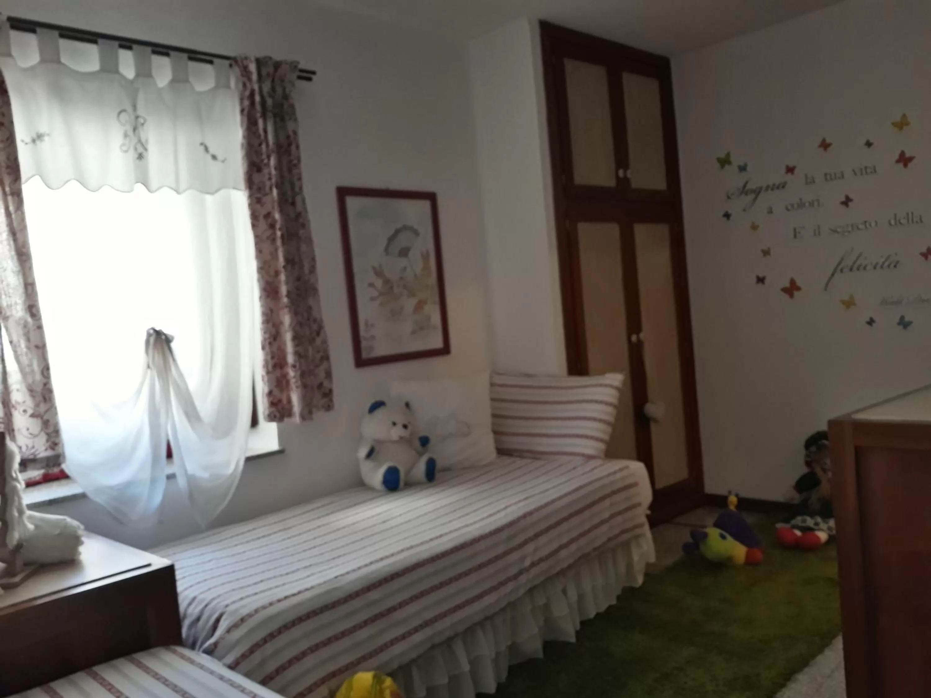 Photo of the whole room, Bed in Le Coeur du Pont