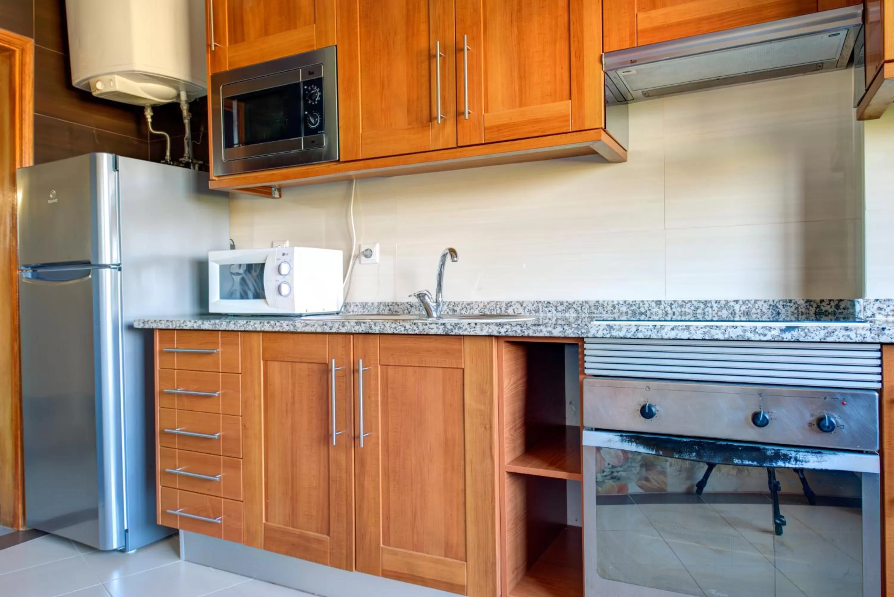 Kitchen or kitchenette in Choromar Apartments