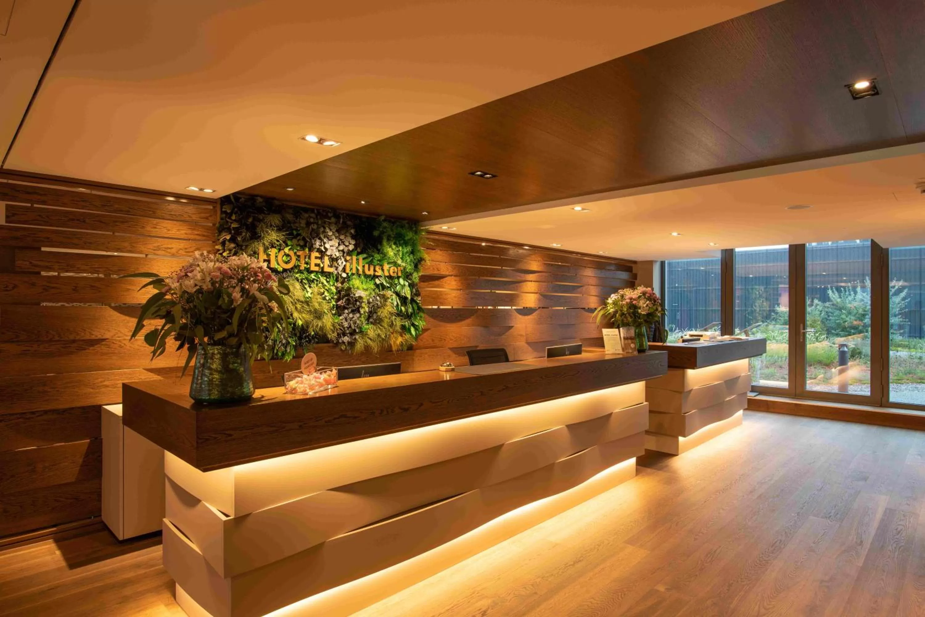 Lobby or reception in HOTEL illuster - Urban & Local