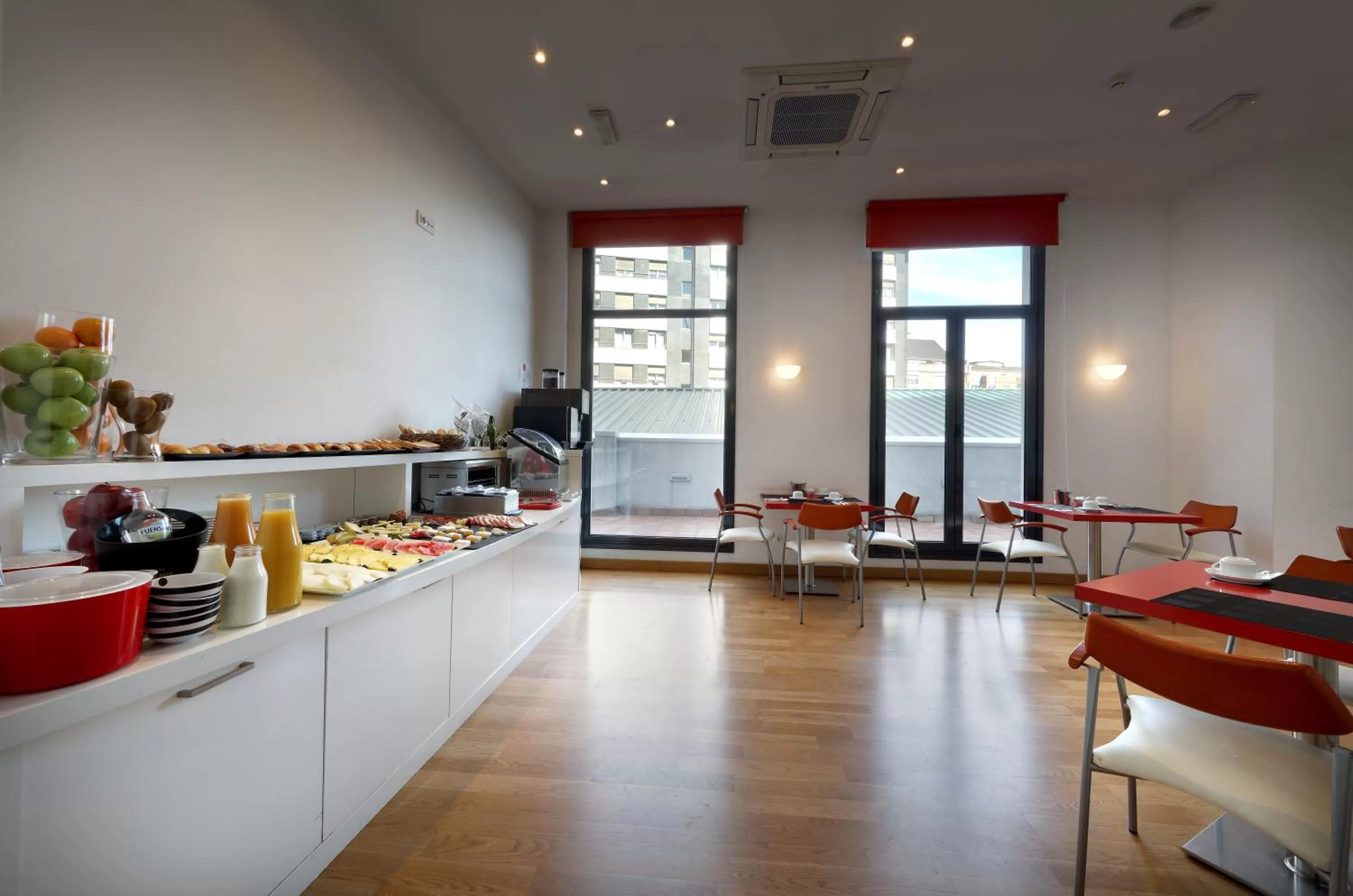 Lounge or bar in Exe Hotel El Magistral