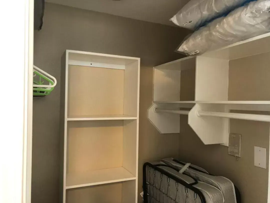 One-Bedroom Apartment in The Dawn on Galveston Beach One-Bedroom Apartment in The Dawn on Galveston Beach