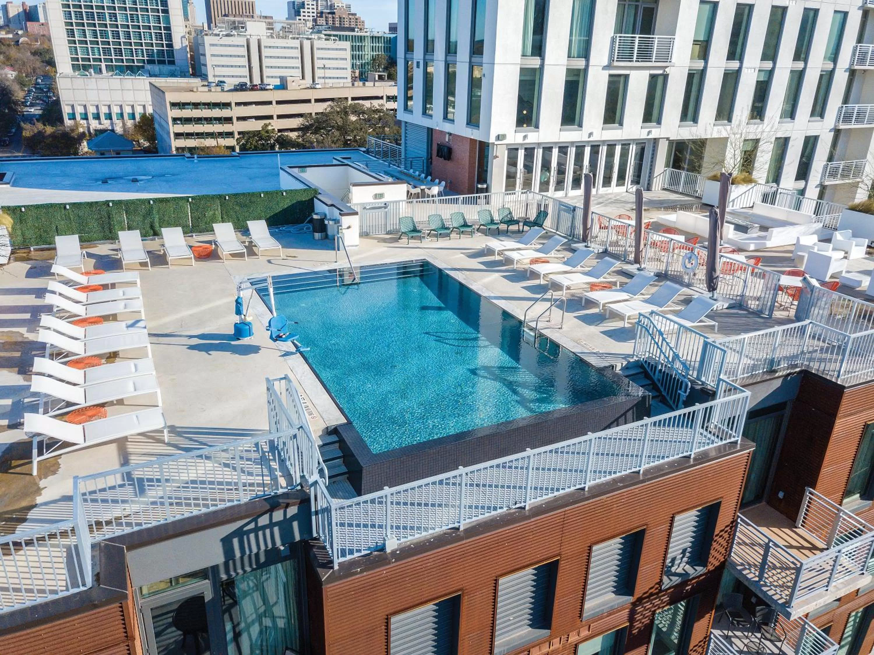 Swimming pool in Club Wyndham Austin