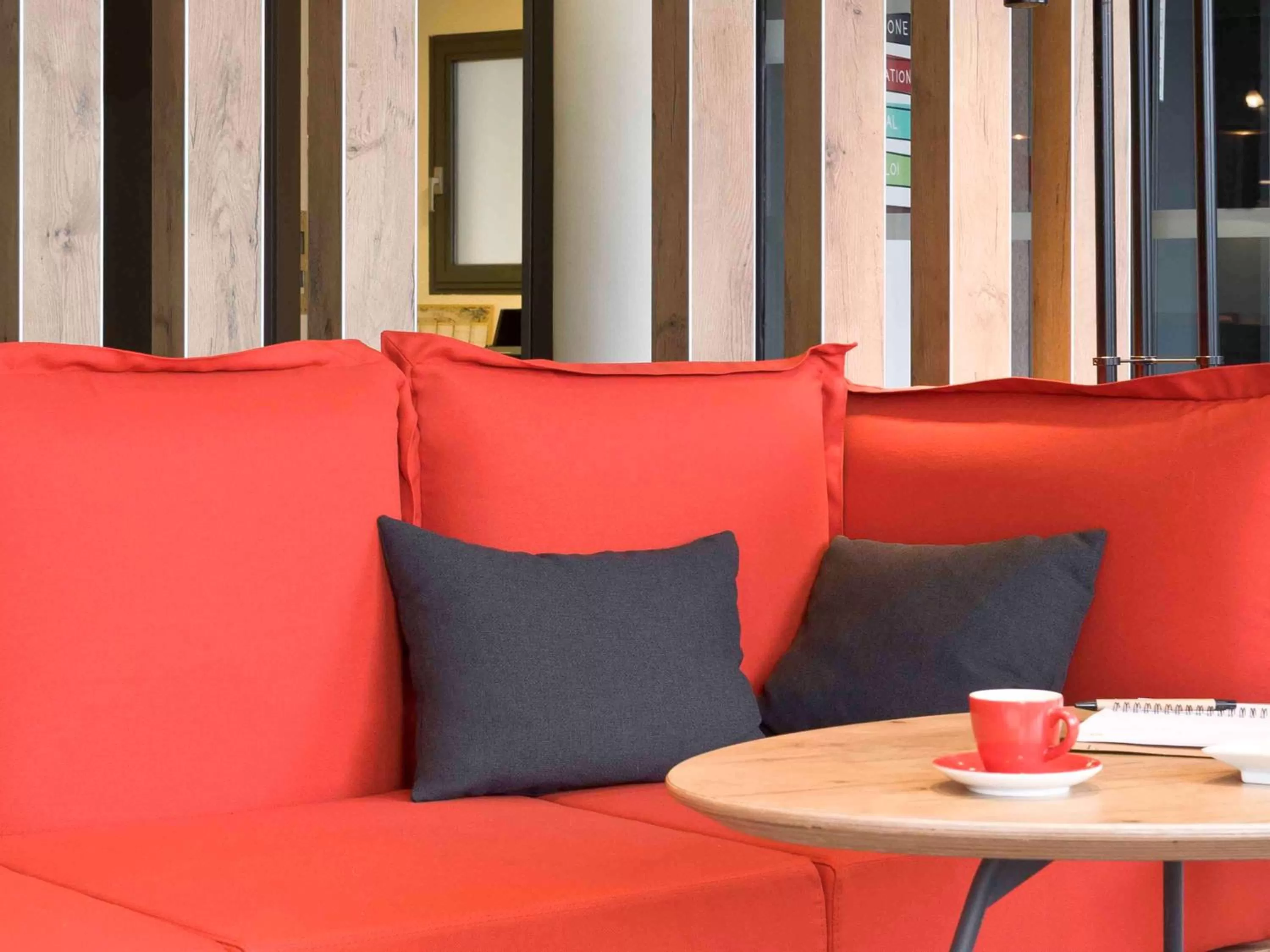 Lounge or bar in ibis Bordeaux Centre - Gare Saint-Jean