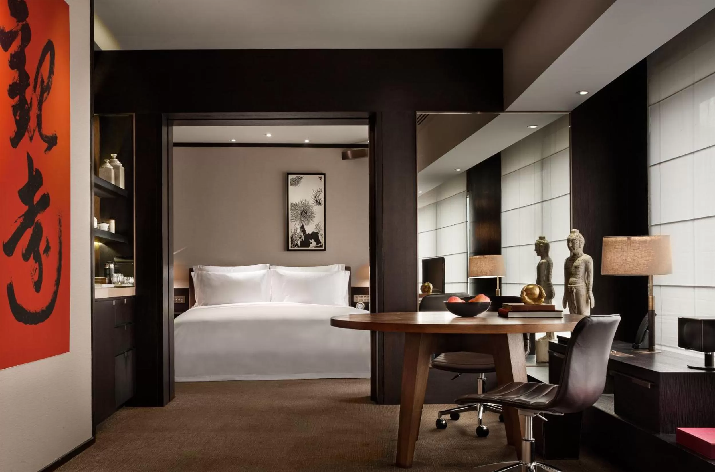 Photo of the whole room, Bed in Rosewood Beijing