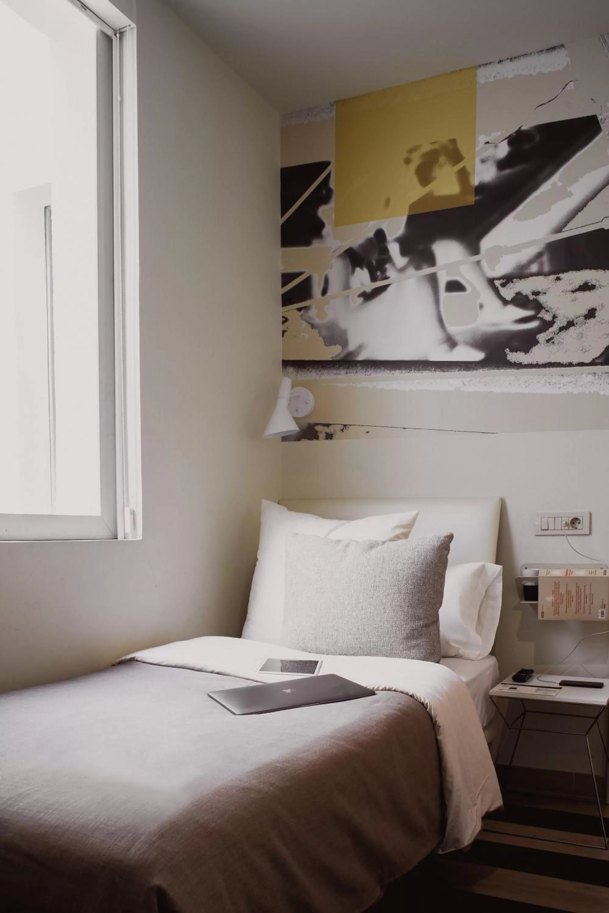 Bed in room Select Sol