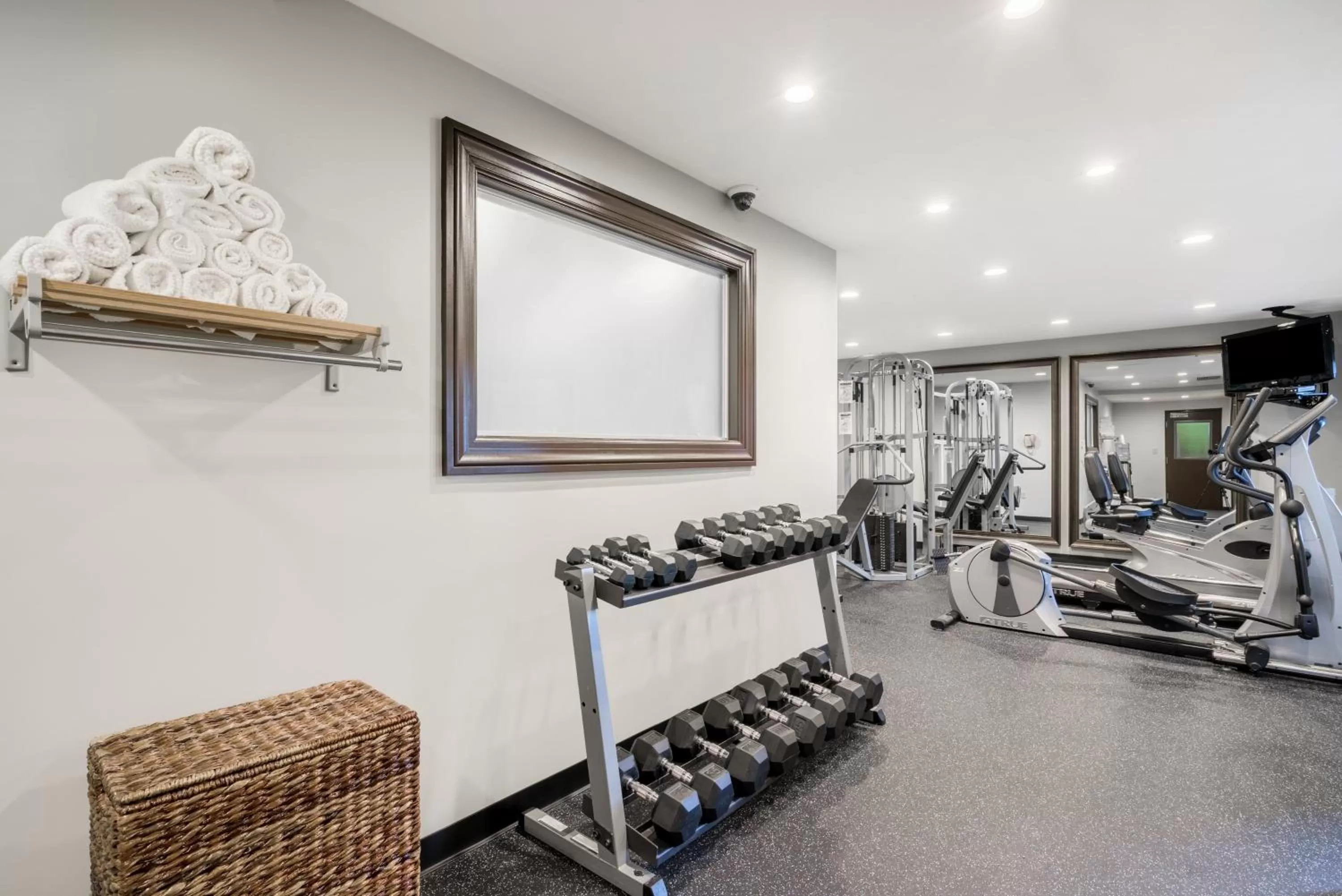 Fitness centre/facilities in Staybridge Suites Wilmington-Newark by IHG