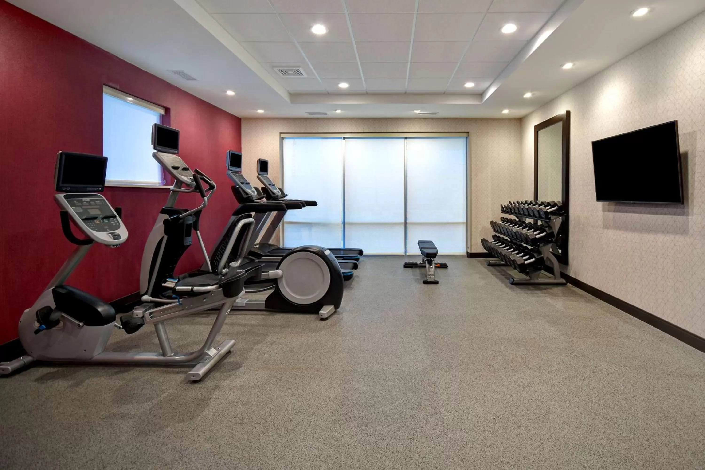 Fitness centre/facilities in Home2 Suites Eau Claire South, Wi