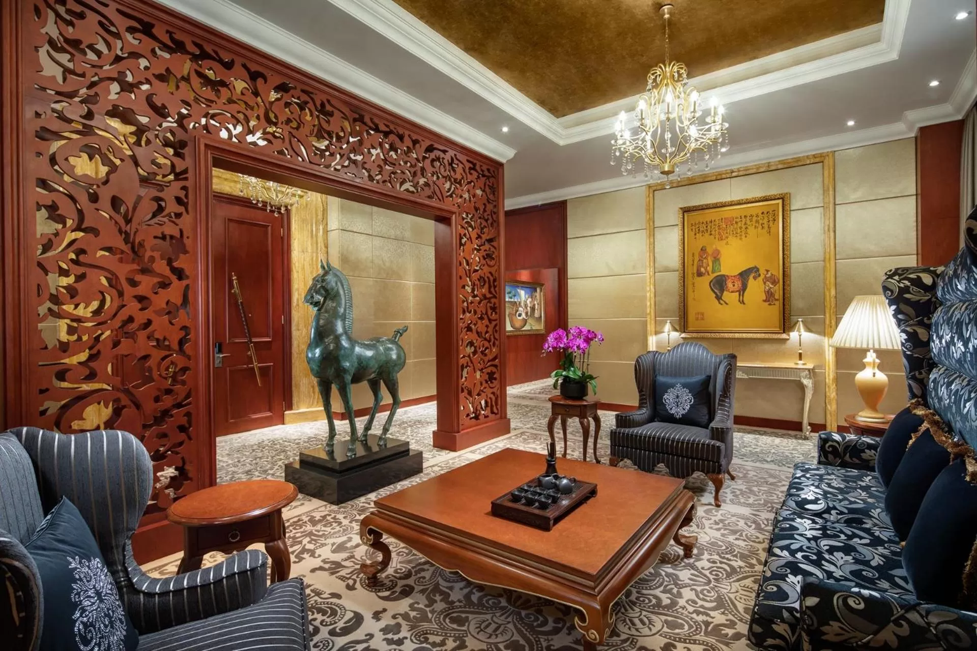 Living room in Crowne Plaza Shenzhen Futian