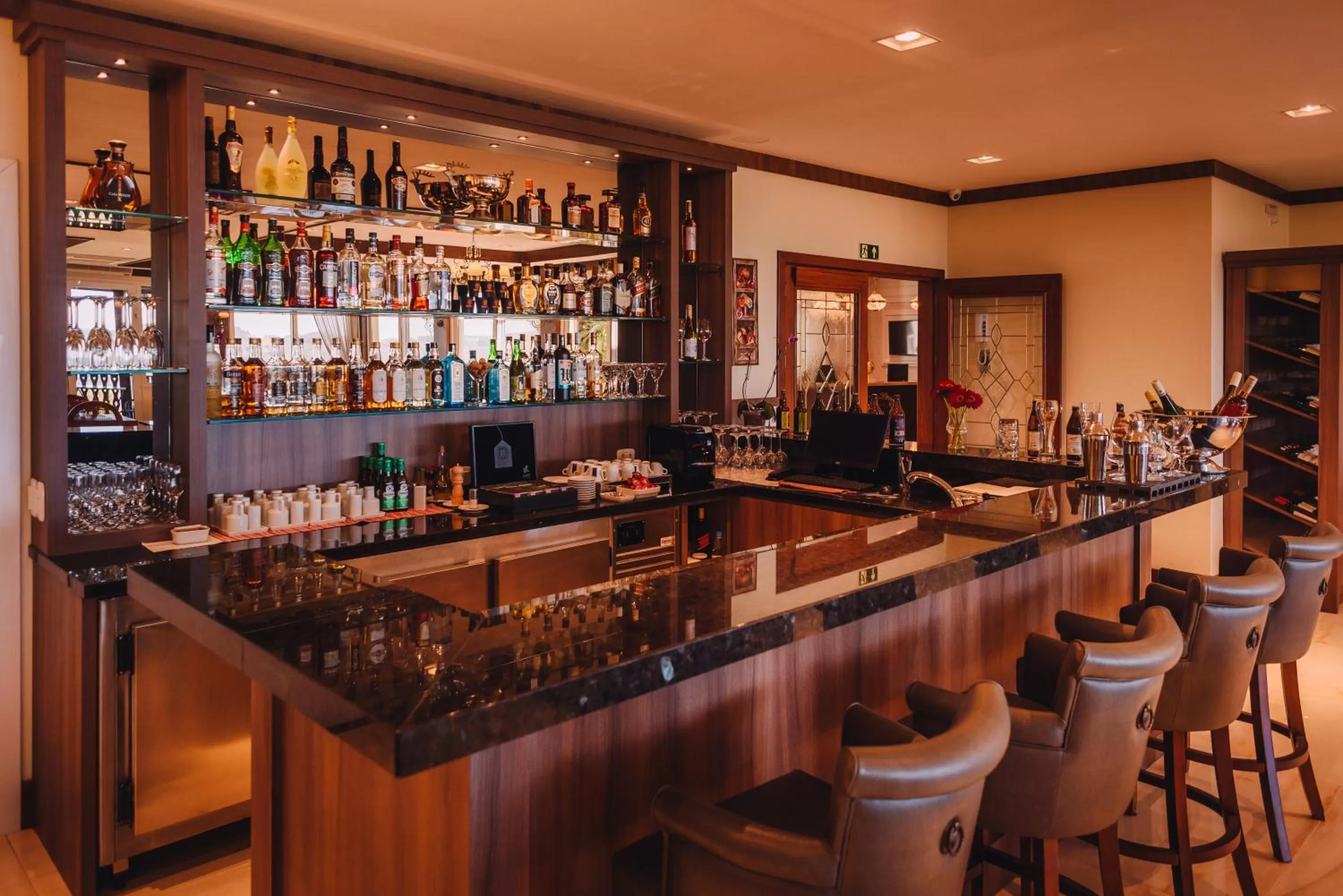 Lounge or bar in Hotel Jardins da Colina