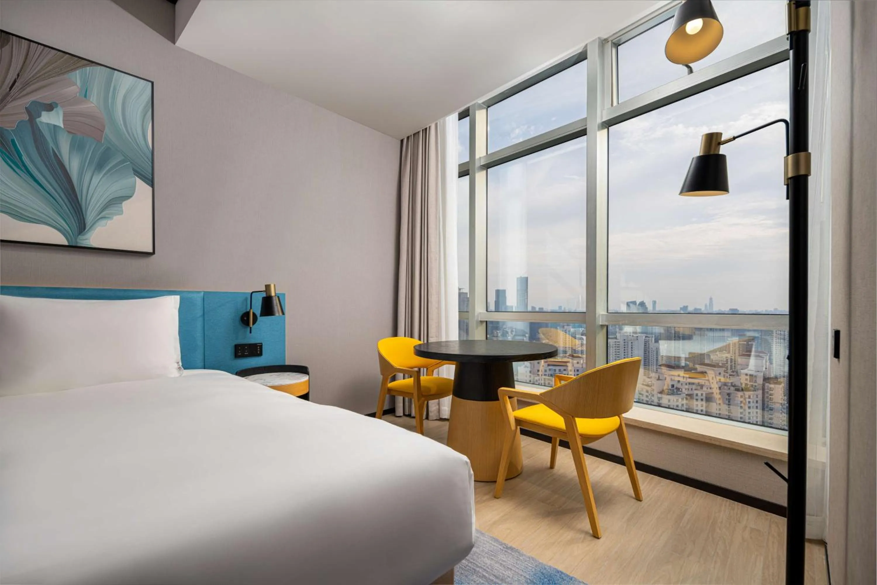 Bed in Hilton Garden Inn Shanghai Lujiazui