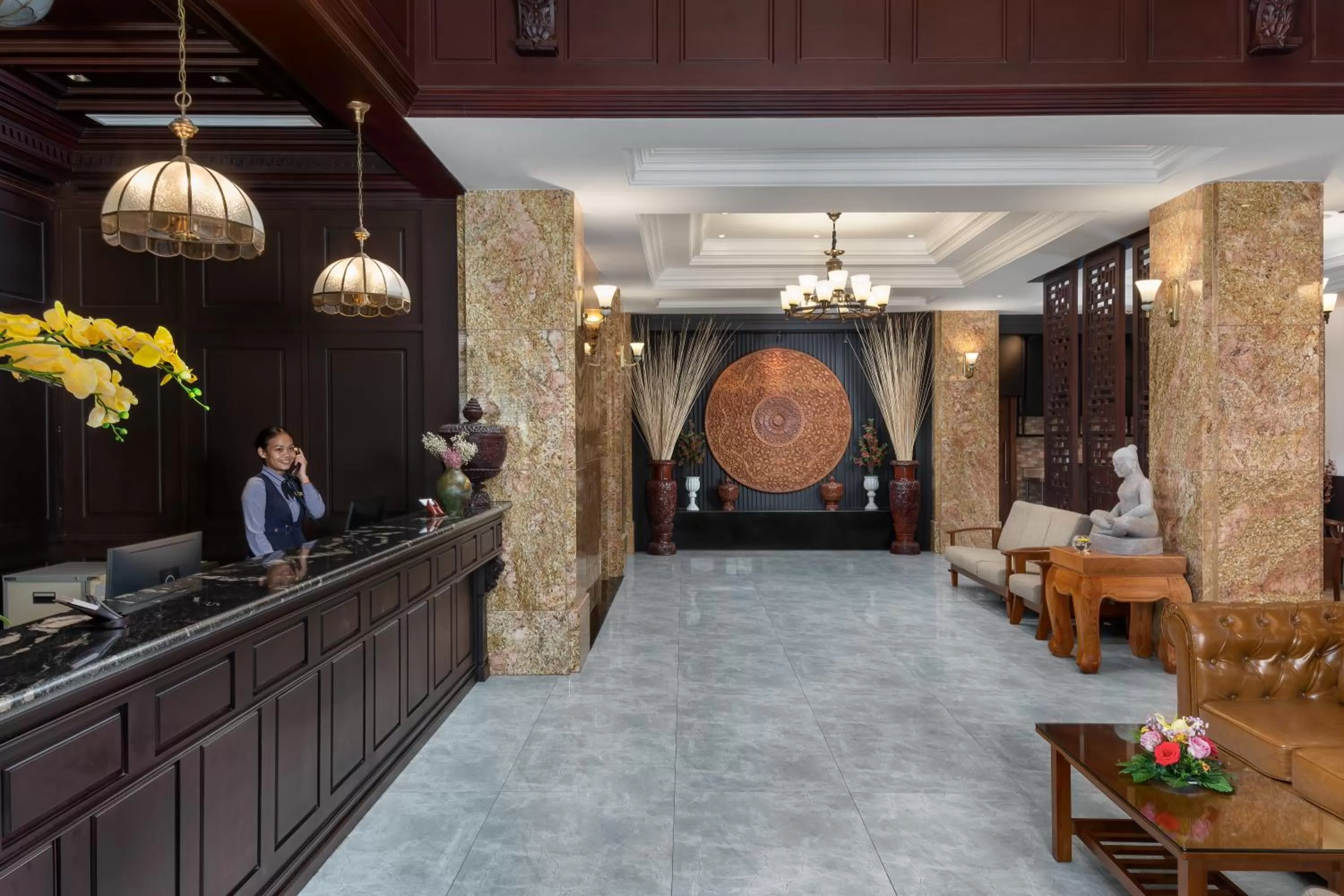 Lobby or reception in Duong Chan Hotel