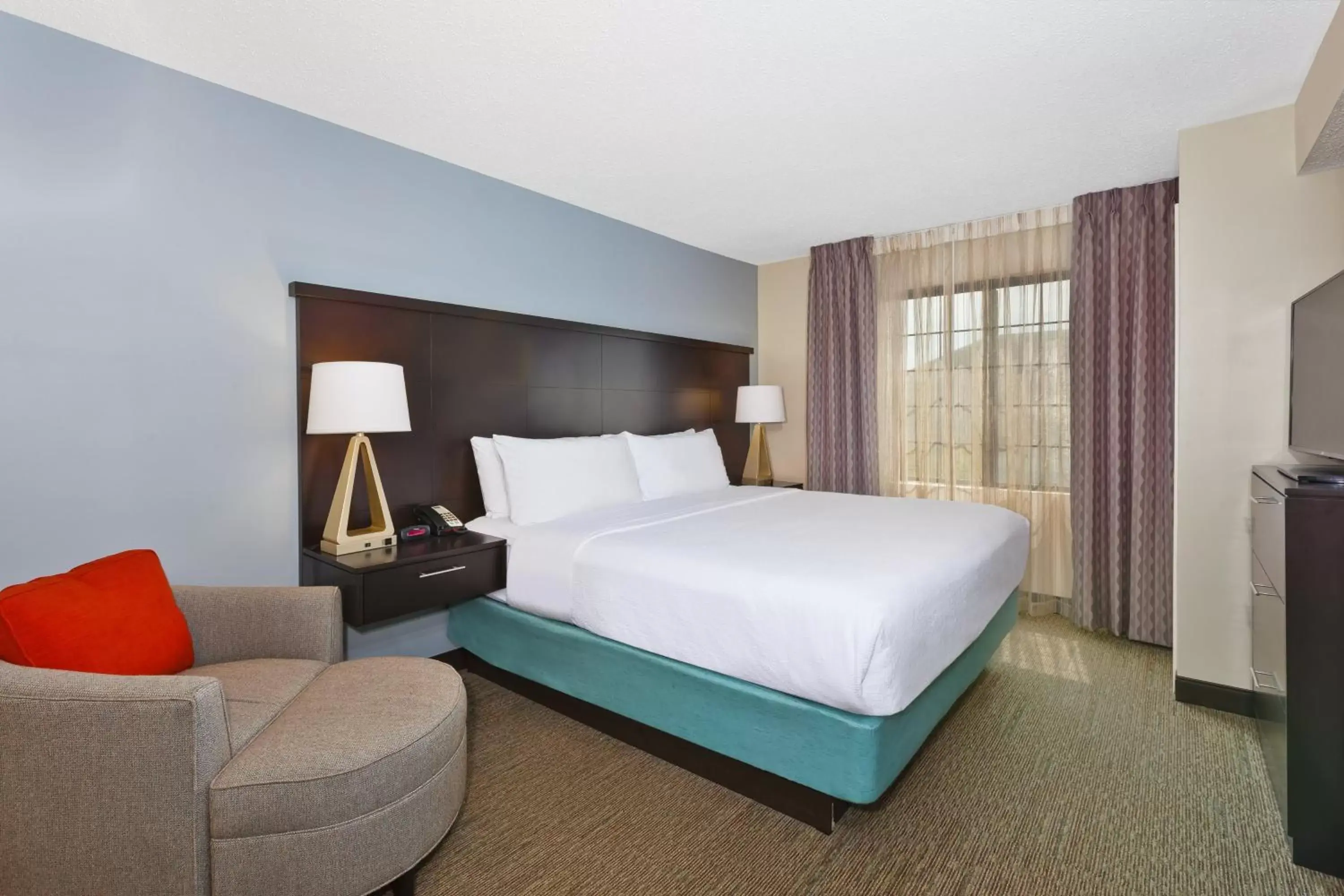 One-Bedroom King Suite in Staybridge Suites Detroit-Utica, an IHG Hotel One-Bedroom King Suite in Staybridge Suites Detroit-Utica, an IHG Hotel