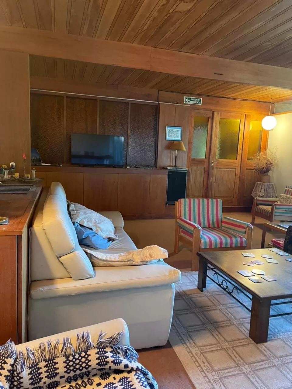 Communal lounge/ TV room in Hosteria La Chacra Moto Friendly