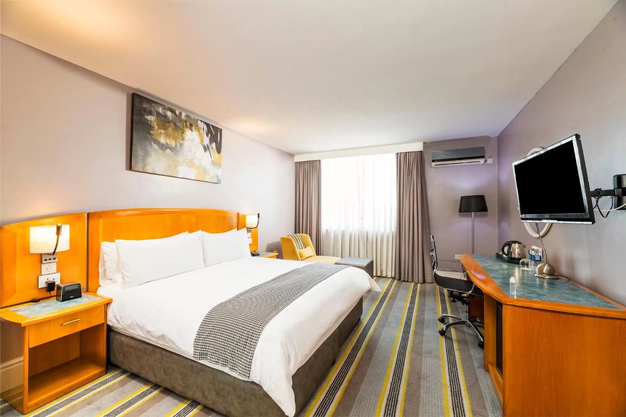 Photo of the whole room, Bed in Holiday Inn - Mutare by IHG