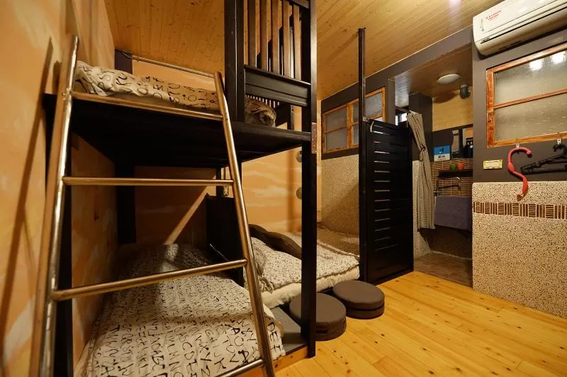 Bed in Sha Feng Lu Dian