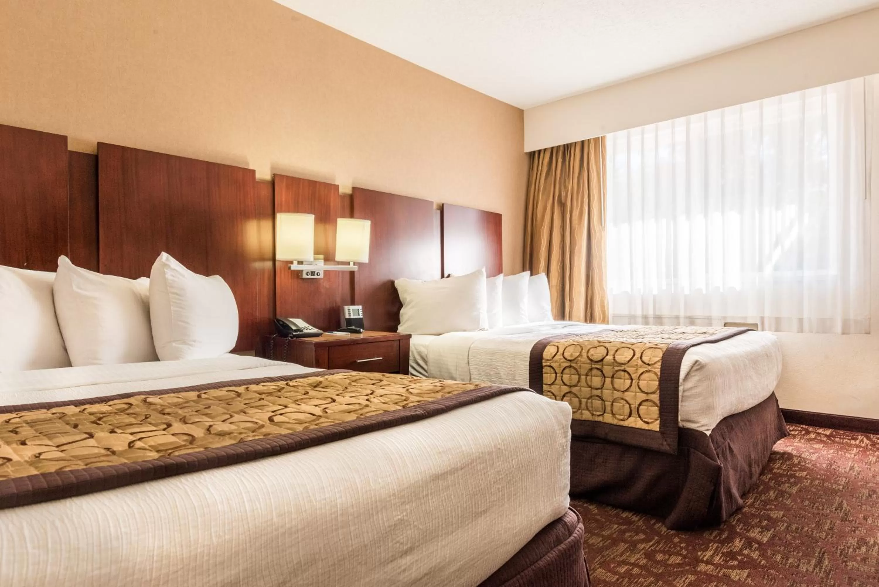 Photo of the whole room, Bed in Hotel Moab Downtown