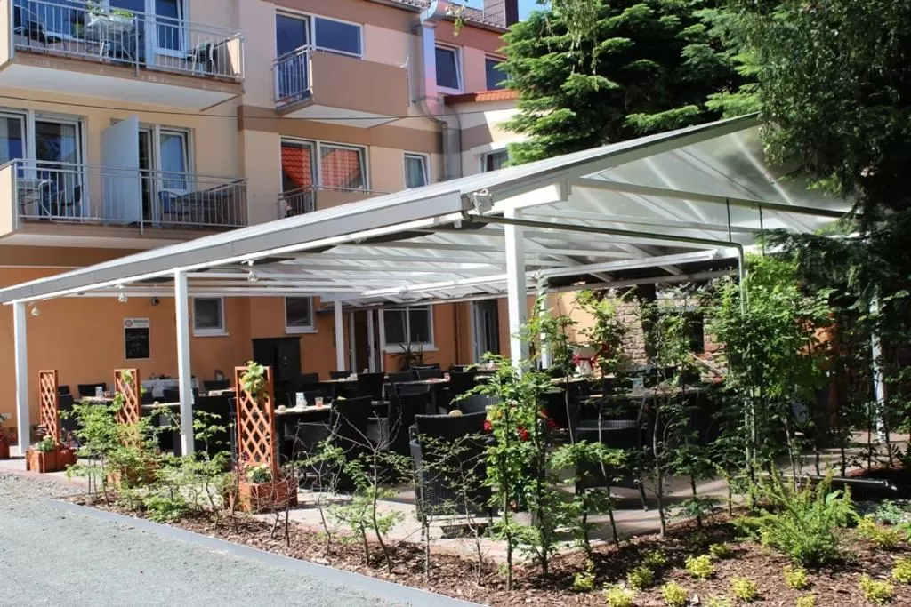 Facade/entrance, Property Building in Hotel Landgasthof Zur Alten Scheune