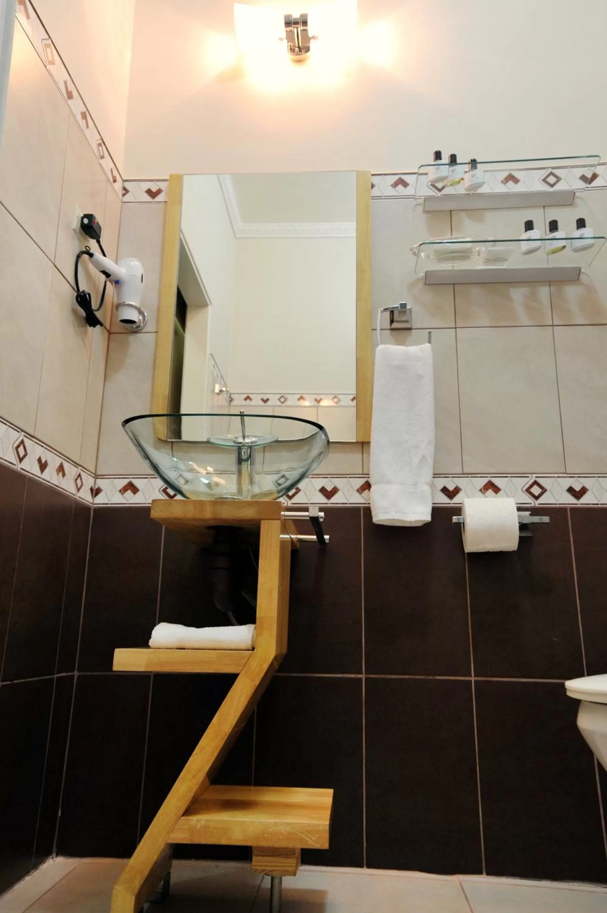 Bathroom in Culture Crossroads Inn